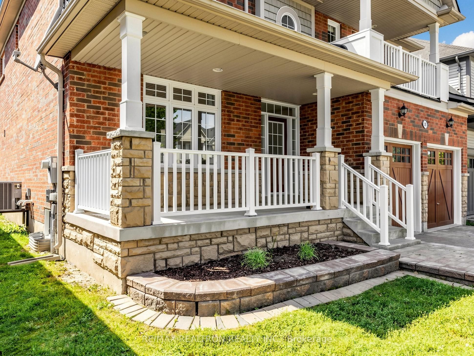 38 Sisson Lane, Clarington, ON L1B 0A7 photo 3
