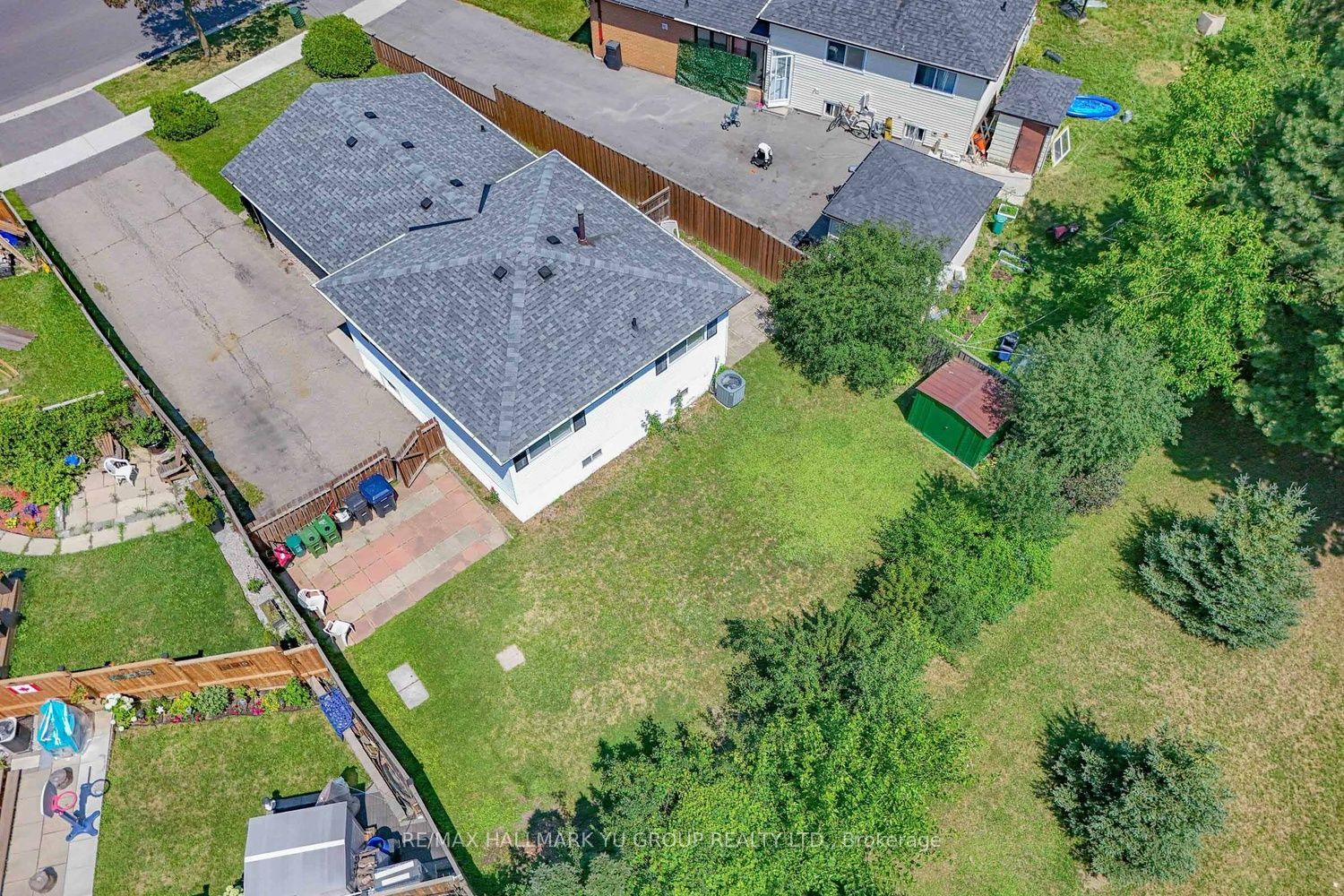 9 Foregate Avenue, Toronto, ON M1B 2S2 photo 2