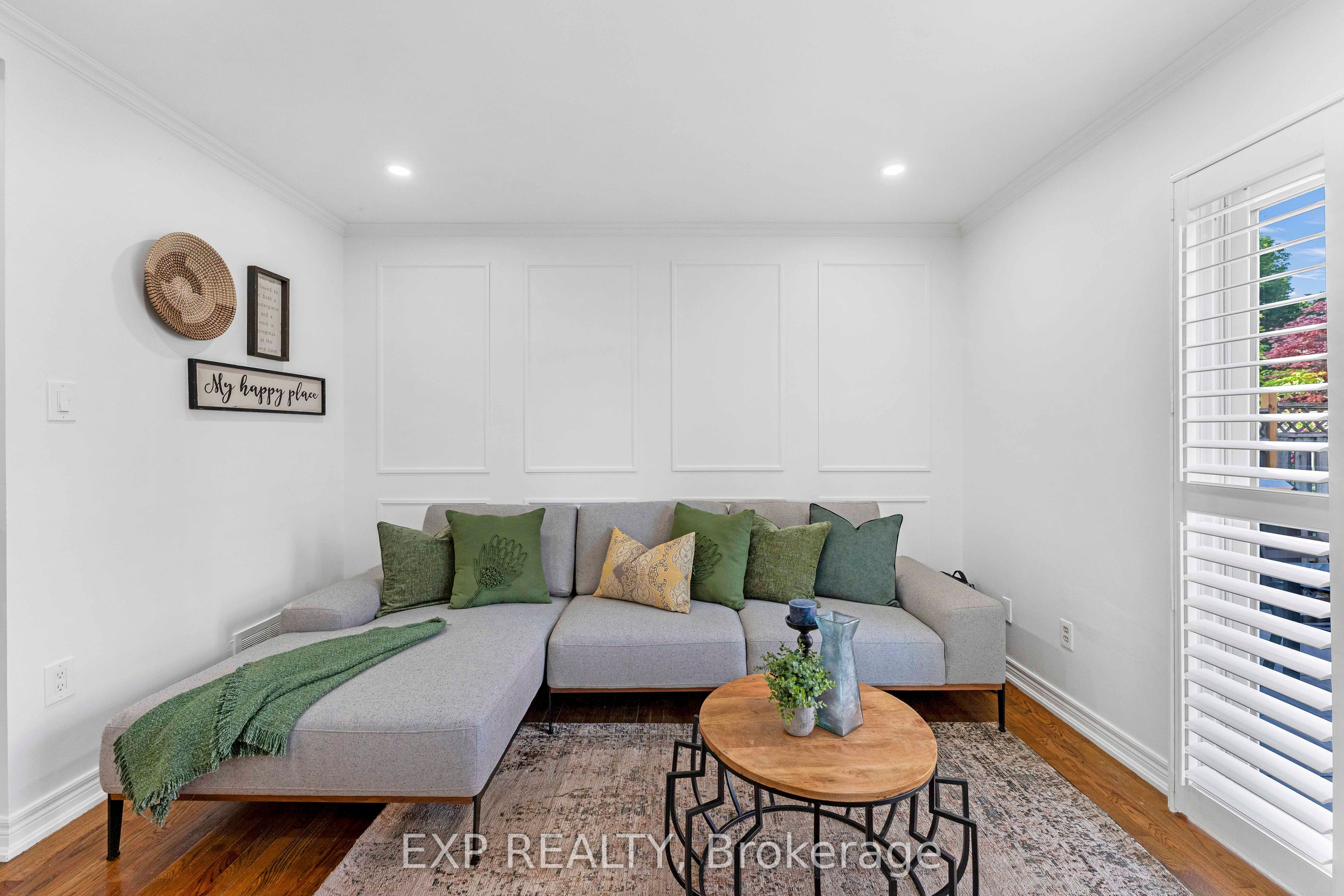 42 Fieldnest Crescent, Whitby, ON L1R 1Z6