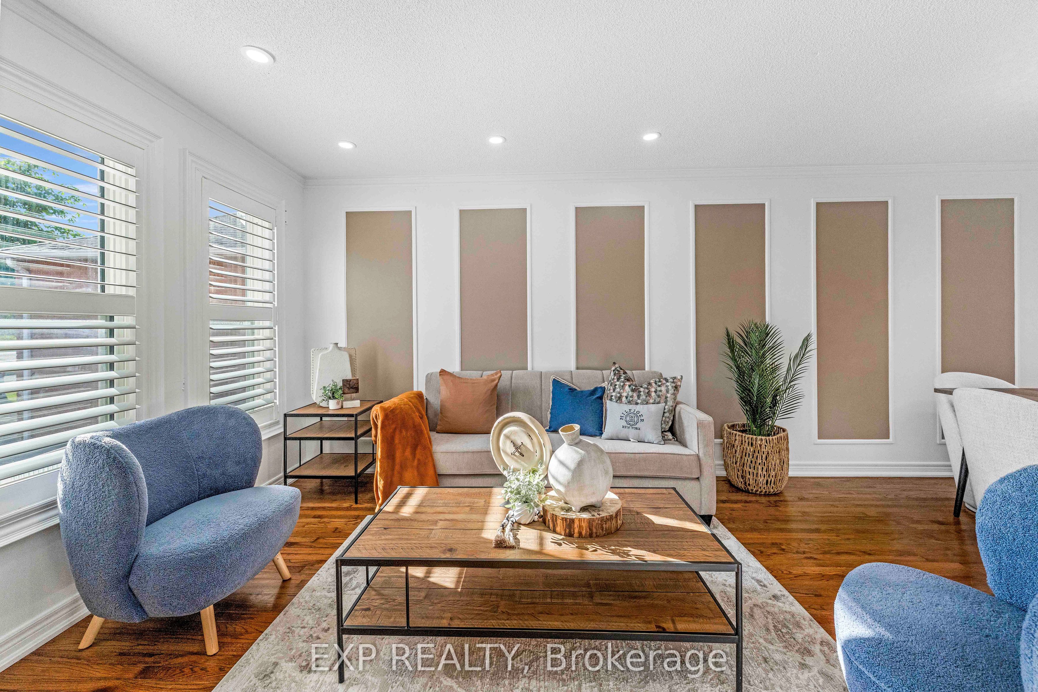 42 Fieldnest Crescent, Whitby, ON L1R 1Z6 photo 3