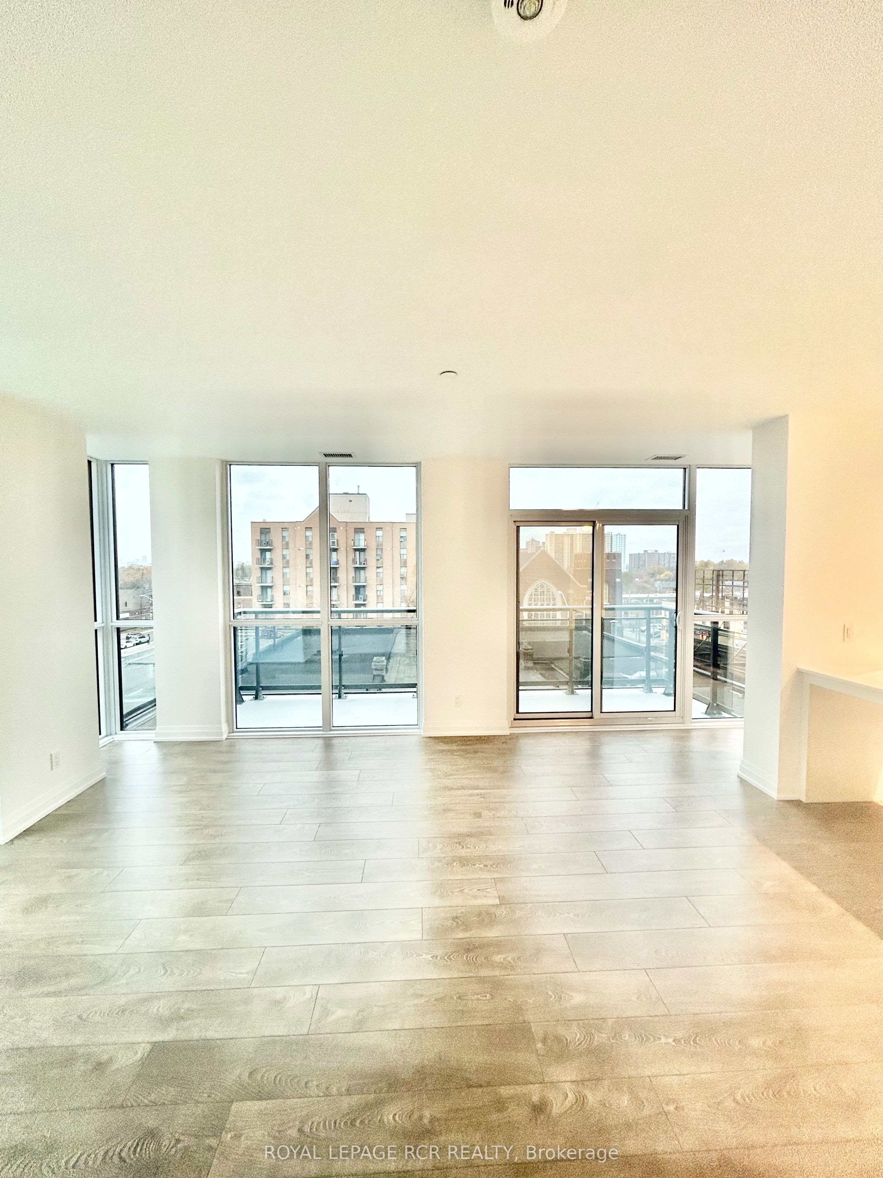 403 Main Street 286, Toronto, ON M4C 4X4 photo 5