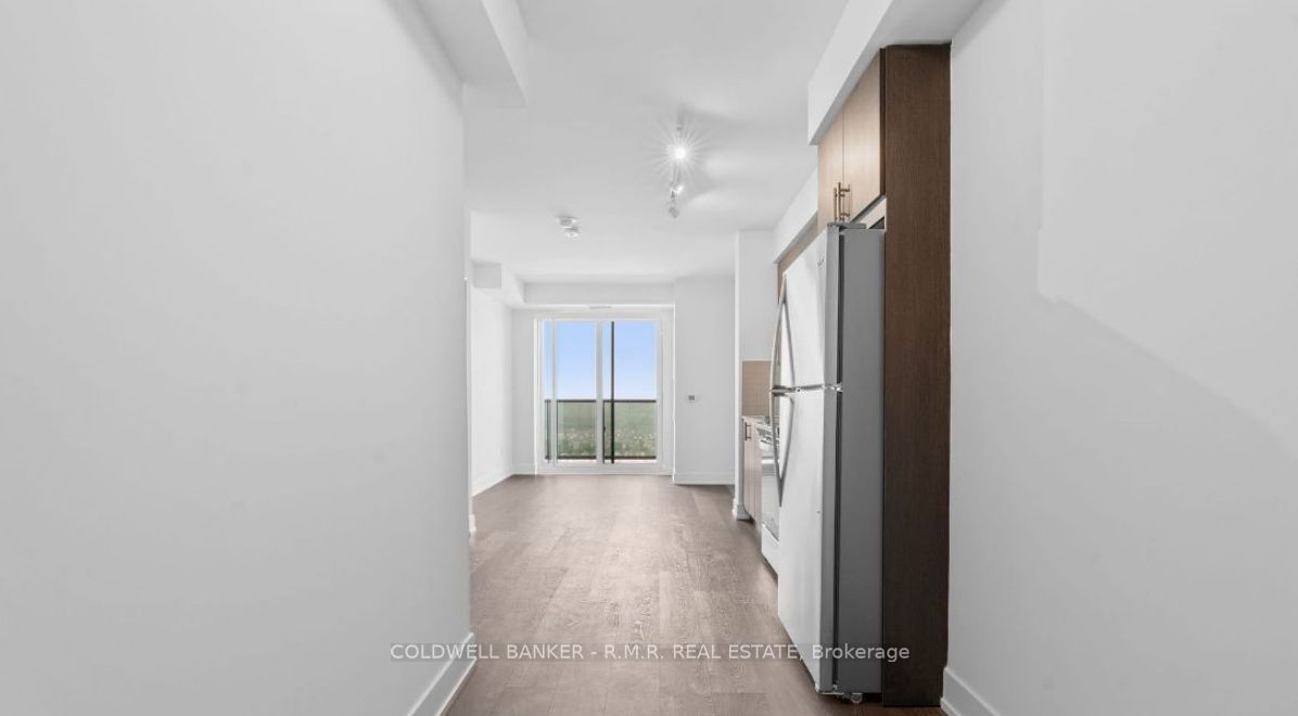 2550 Simcoe Street N 2304, Oshawa, ON L1N 0R5 photo 3