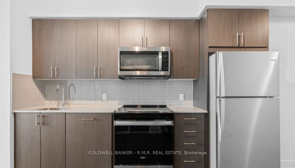2550 Simcoe Street N 2304, Oshawa, ON L1N 0R5 photo 5
