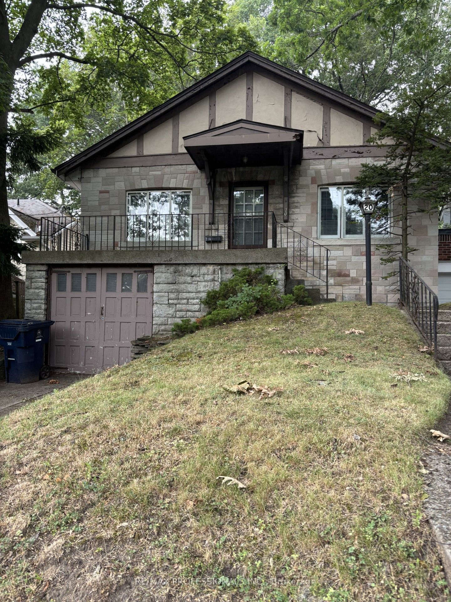 20 Fallingbrook Road, Toronto, ON M1N 2T4
