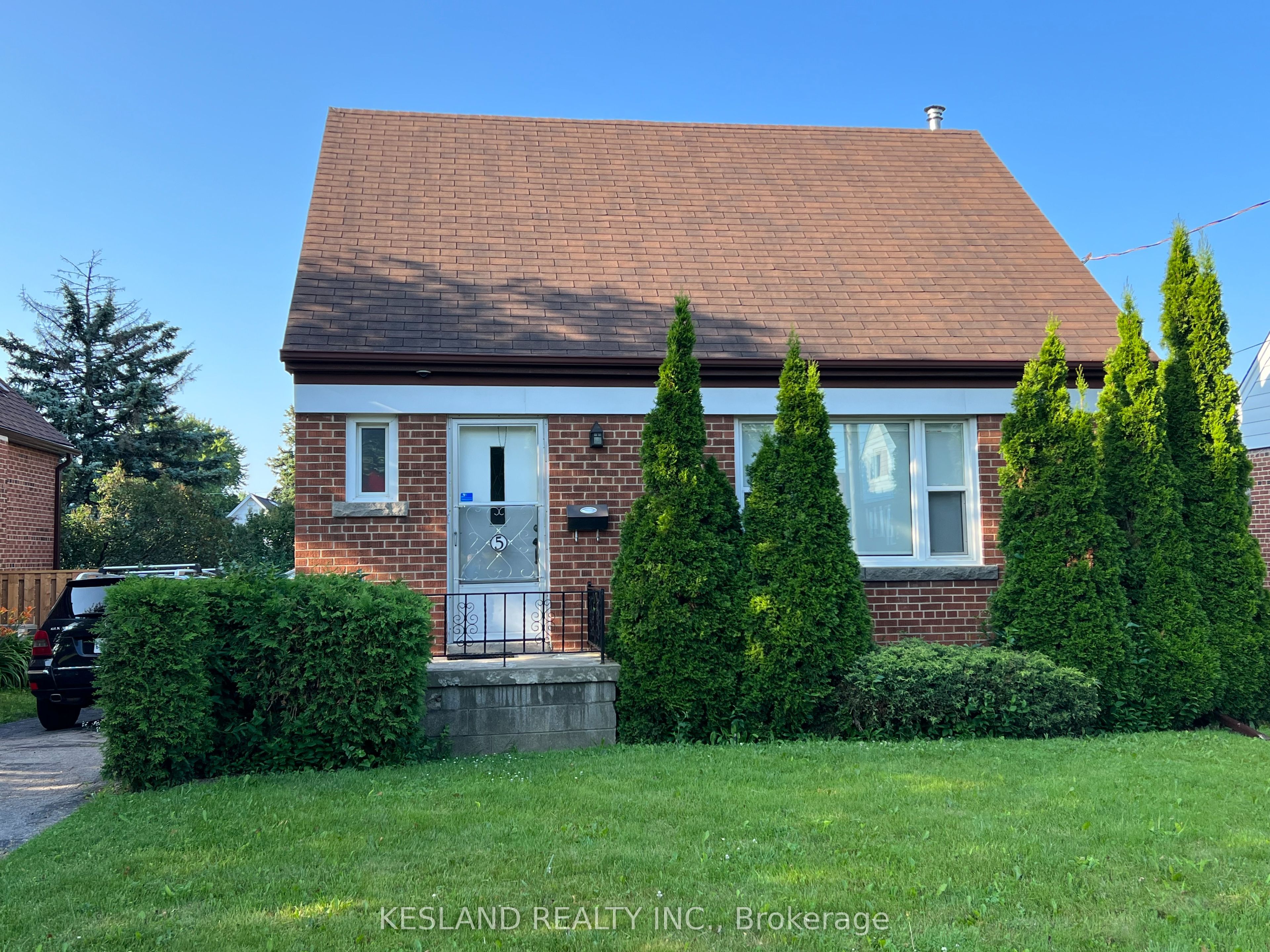 5 Sundridge Drive, Toronto, ON M1L 2J2