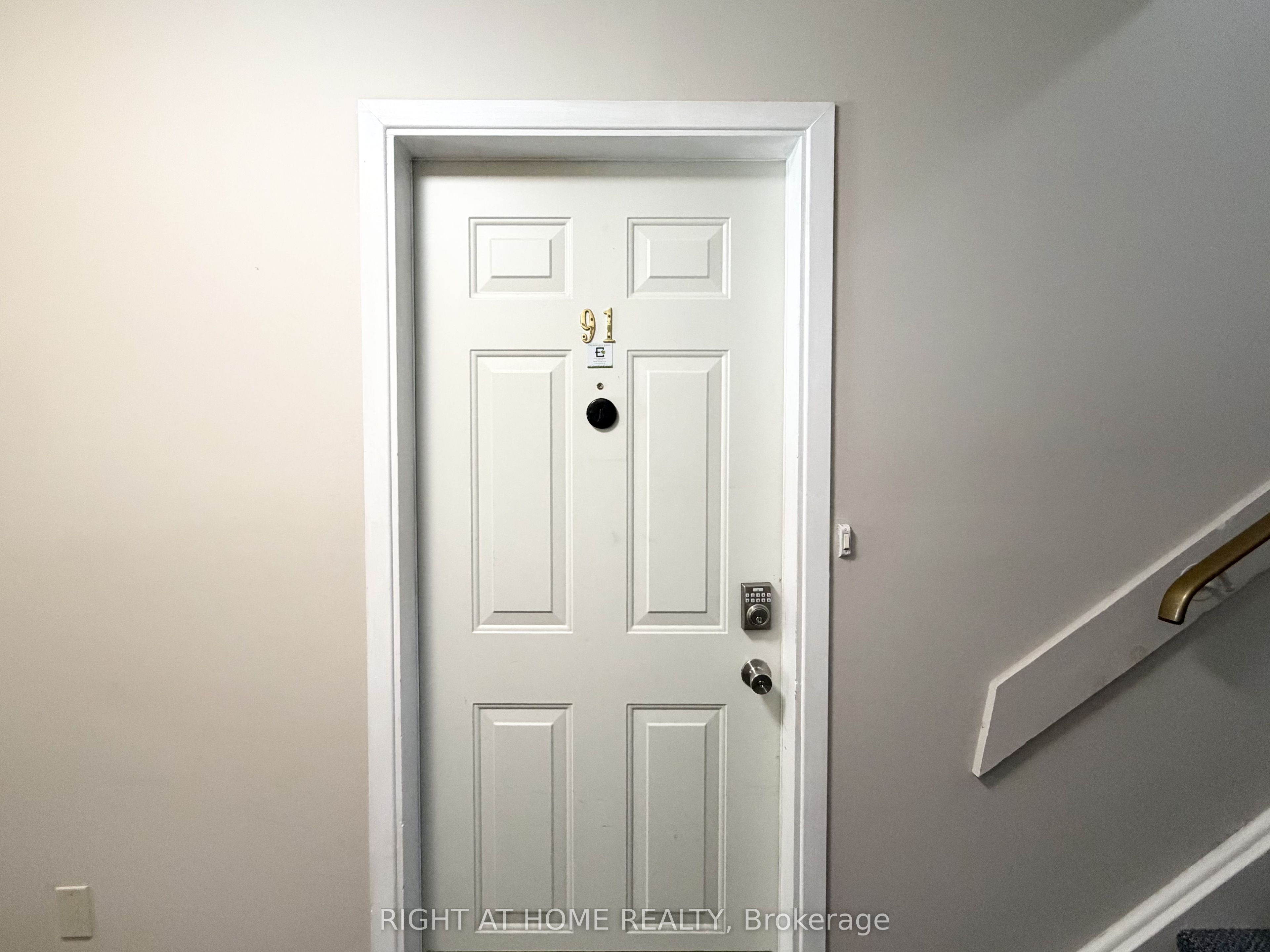 1010 Glen Street 91, Oshawa, ON L1J 6J2 photo 3