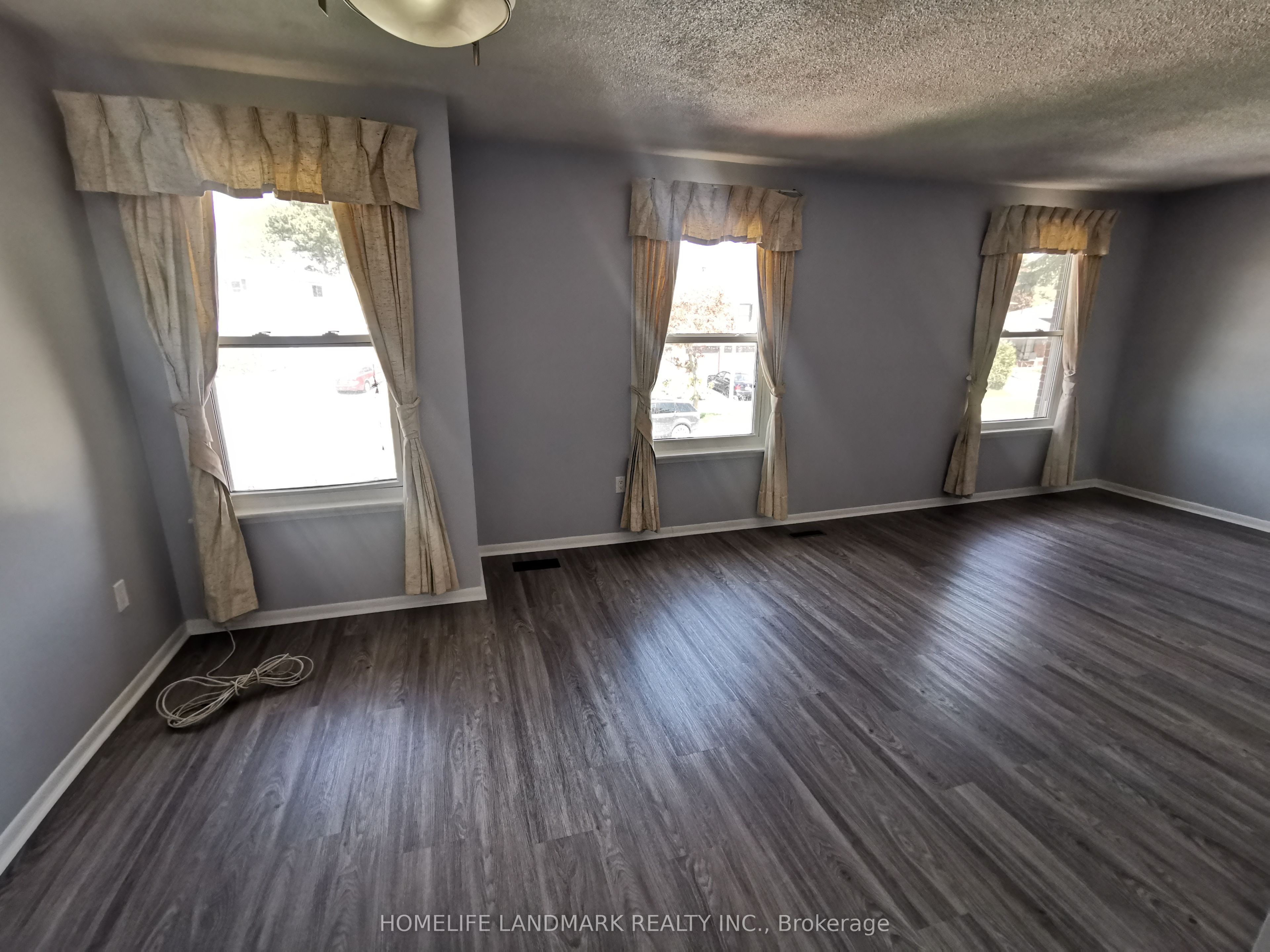 16 Nortonville Drive Upper, Toronto, ON M1T 2G8 photo 5