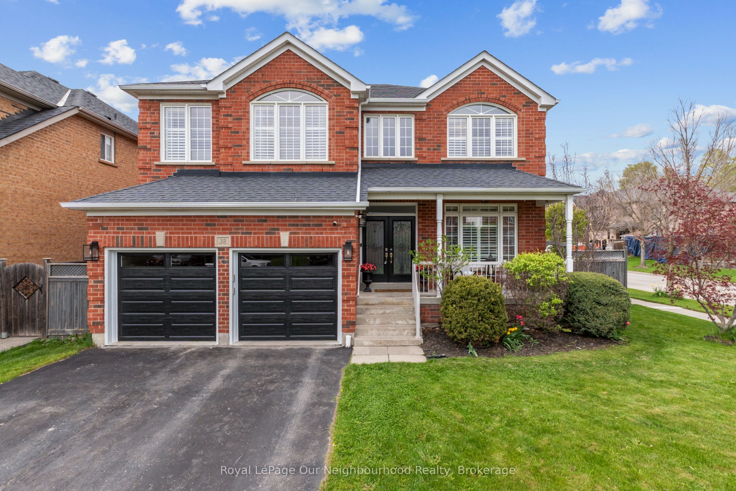 38 Vineyard Avenue, Whitby, ON L1P 1X5