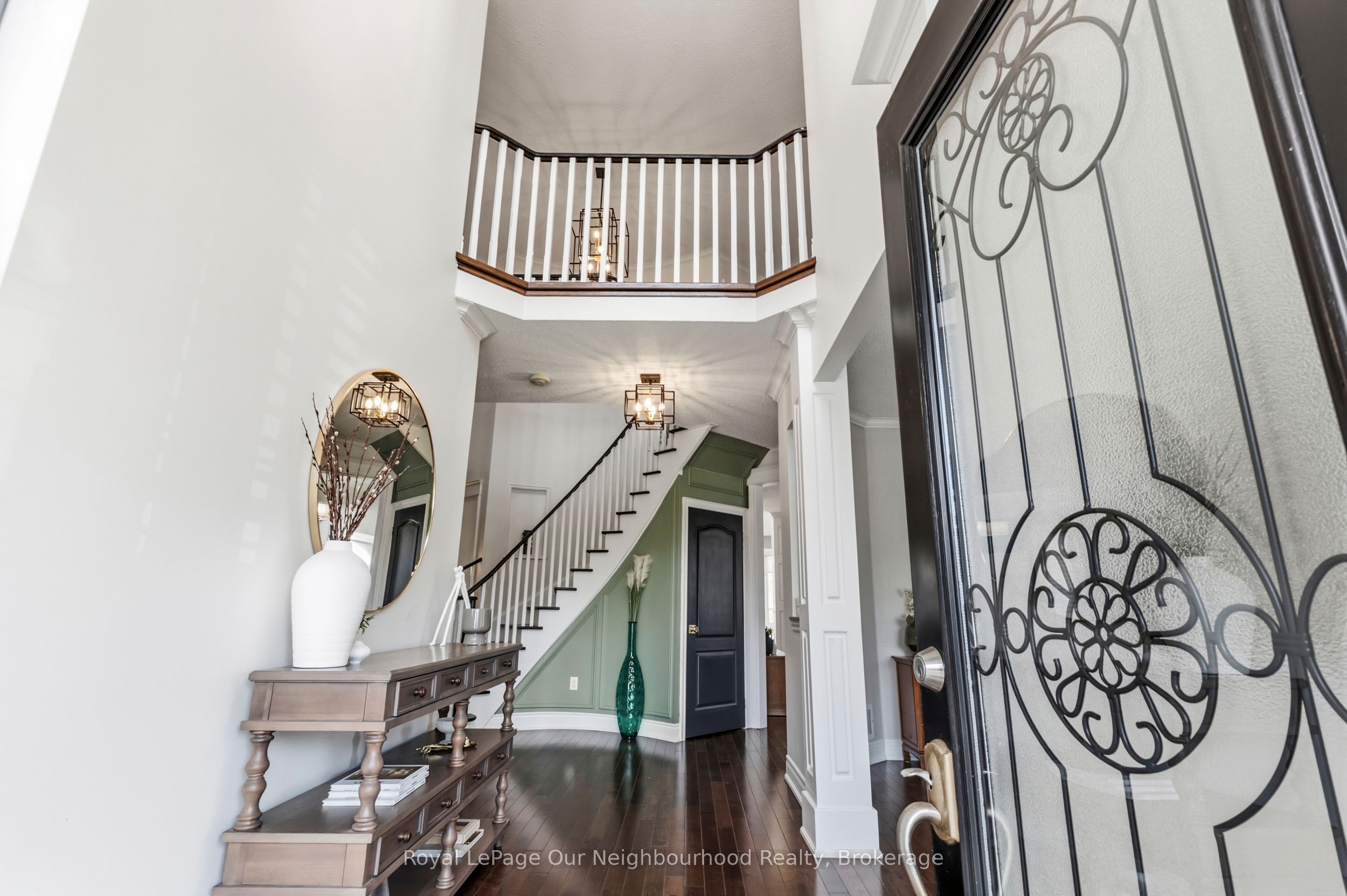 38 Vineyard Avenue, Whitby, ON L1P 1X5 photo 3