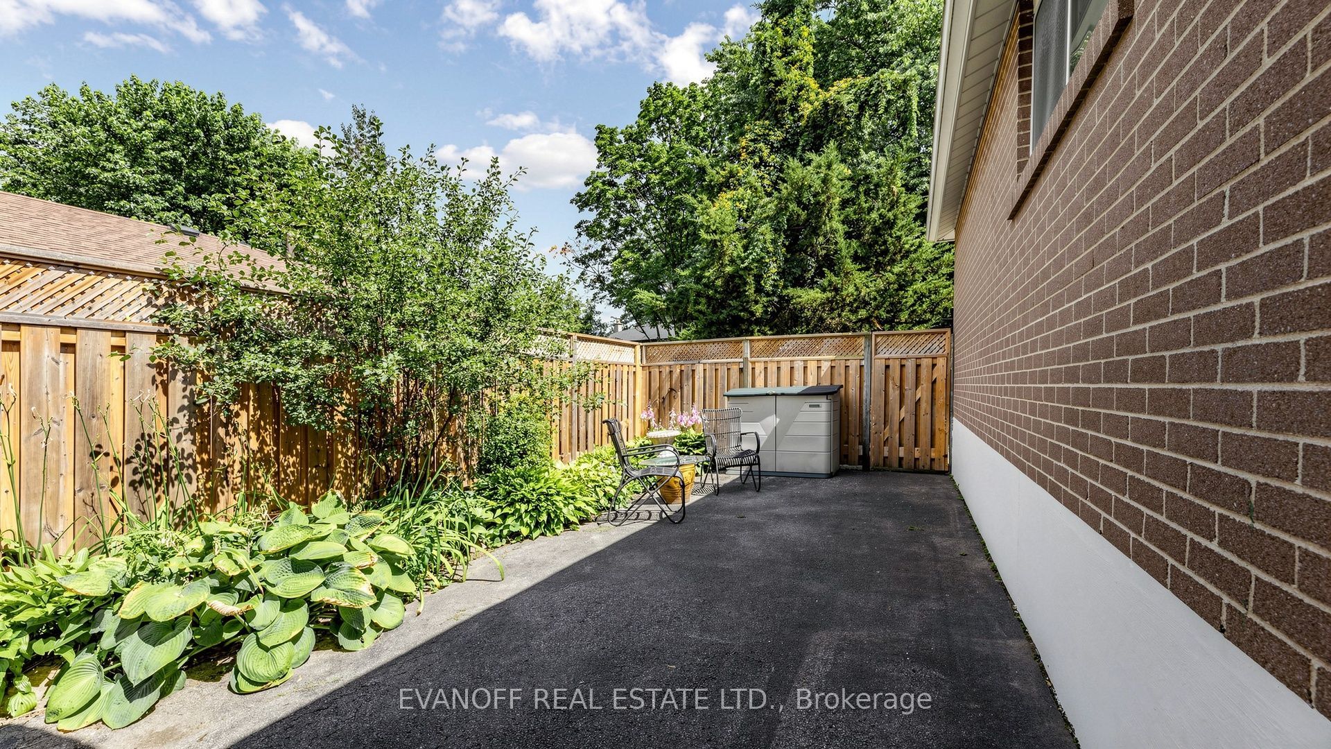 23 Earswick Drive, Toronto, ON M1E 1C7 photo 2