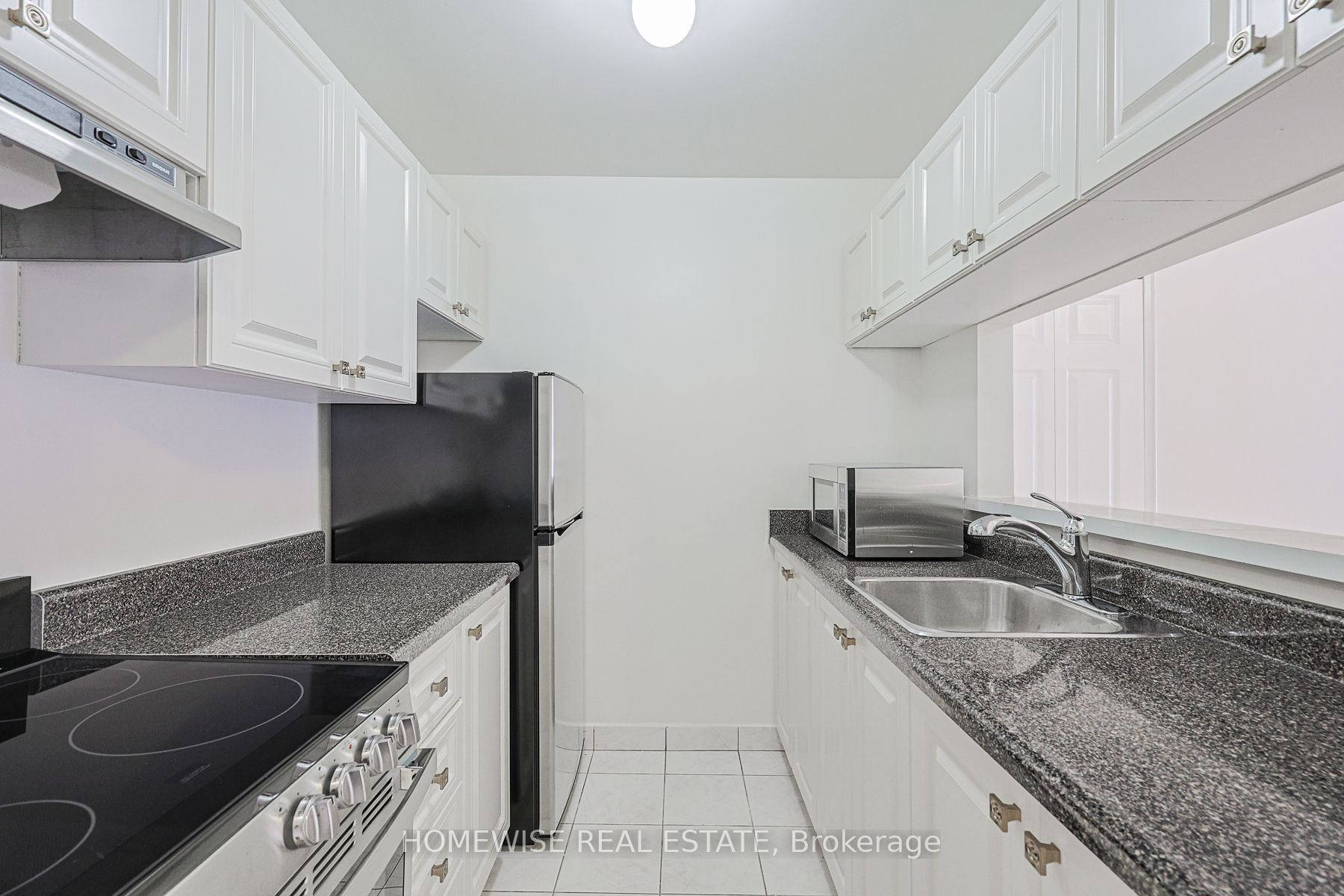 485 Kingston Road 105, Toronto, ON M4L 1V6 photo 3