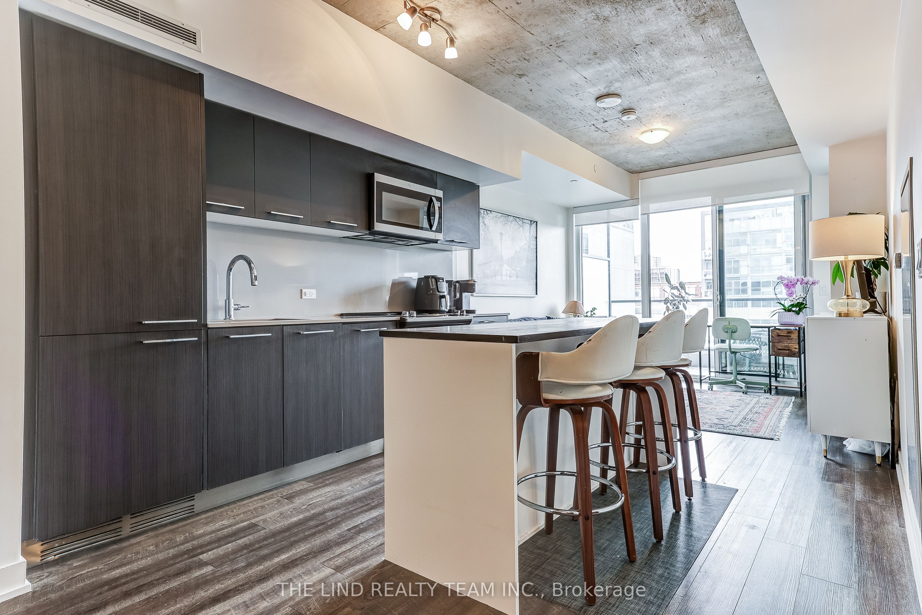 30 Baseball Place 622, Toronto, ON M4M 0E8 photo 5