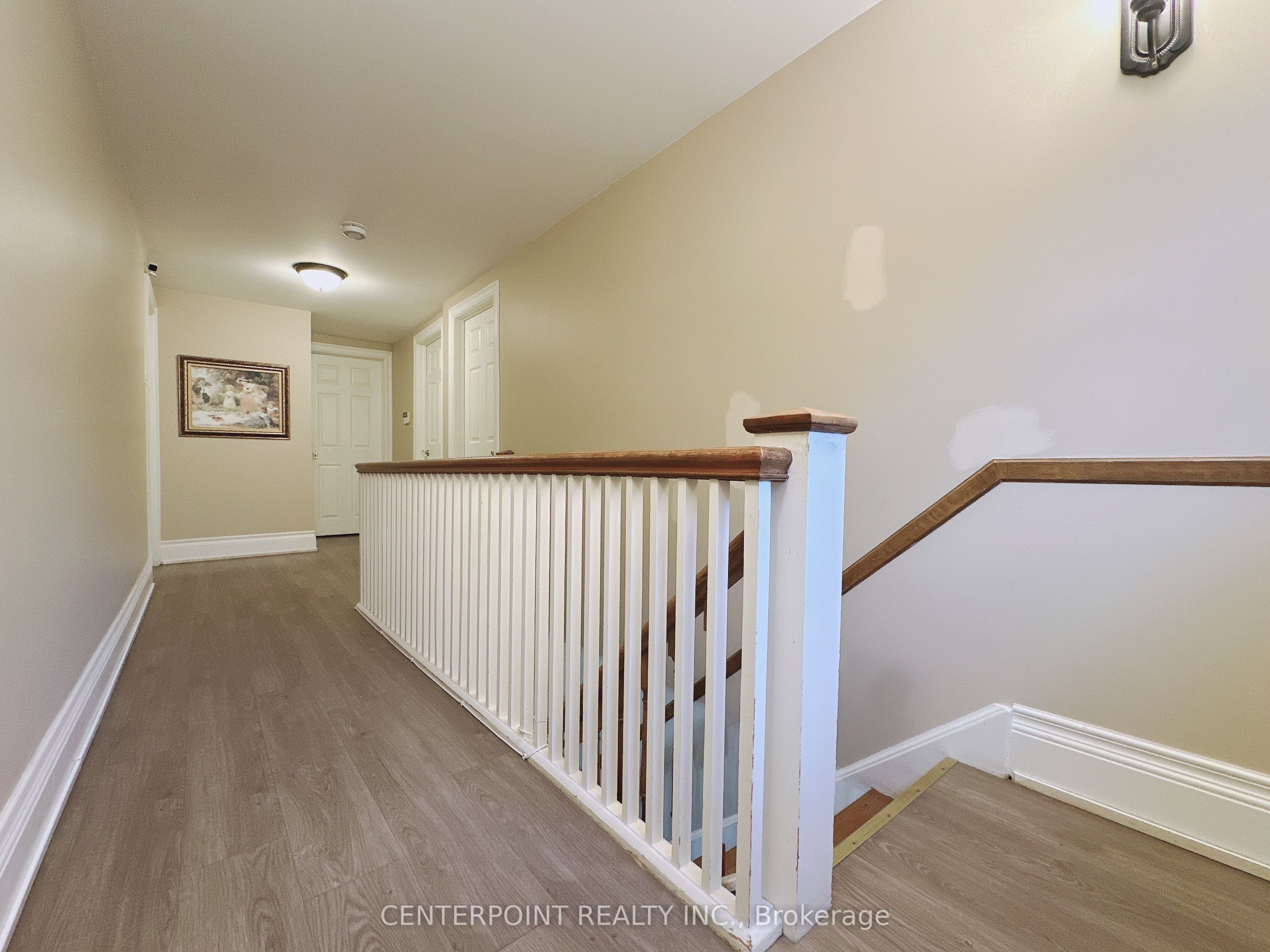 555 Military Trail Apt 1, Toronto, ON M1E 4S7