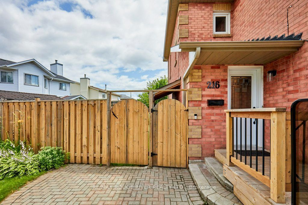 216 Wright Crescent, Ajax, ON L1S 6X2 photo 5