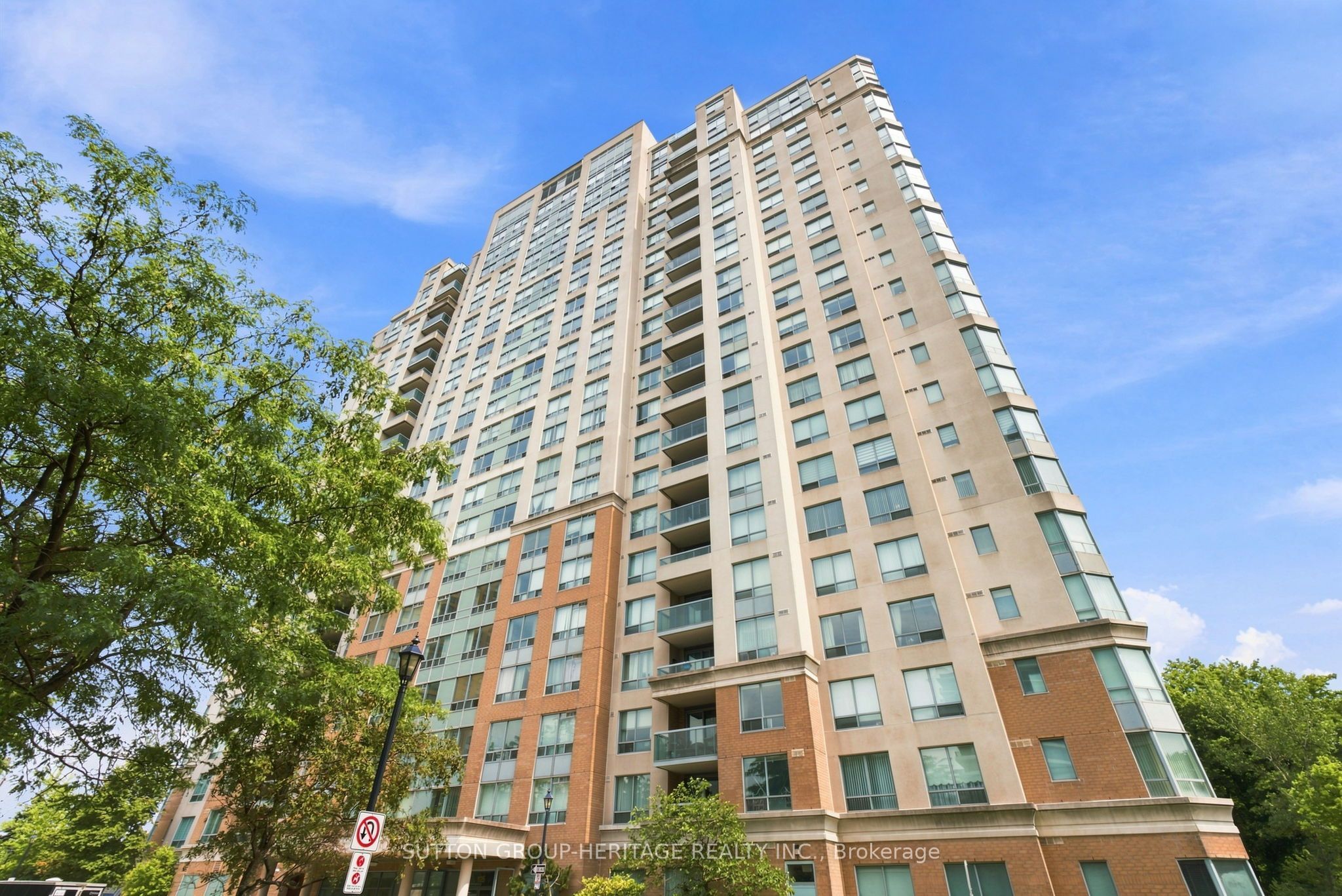 125 Omni Drive 233, Toronto, ON M1P 5A9 photo 3