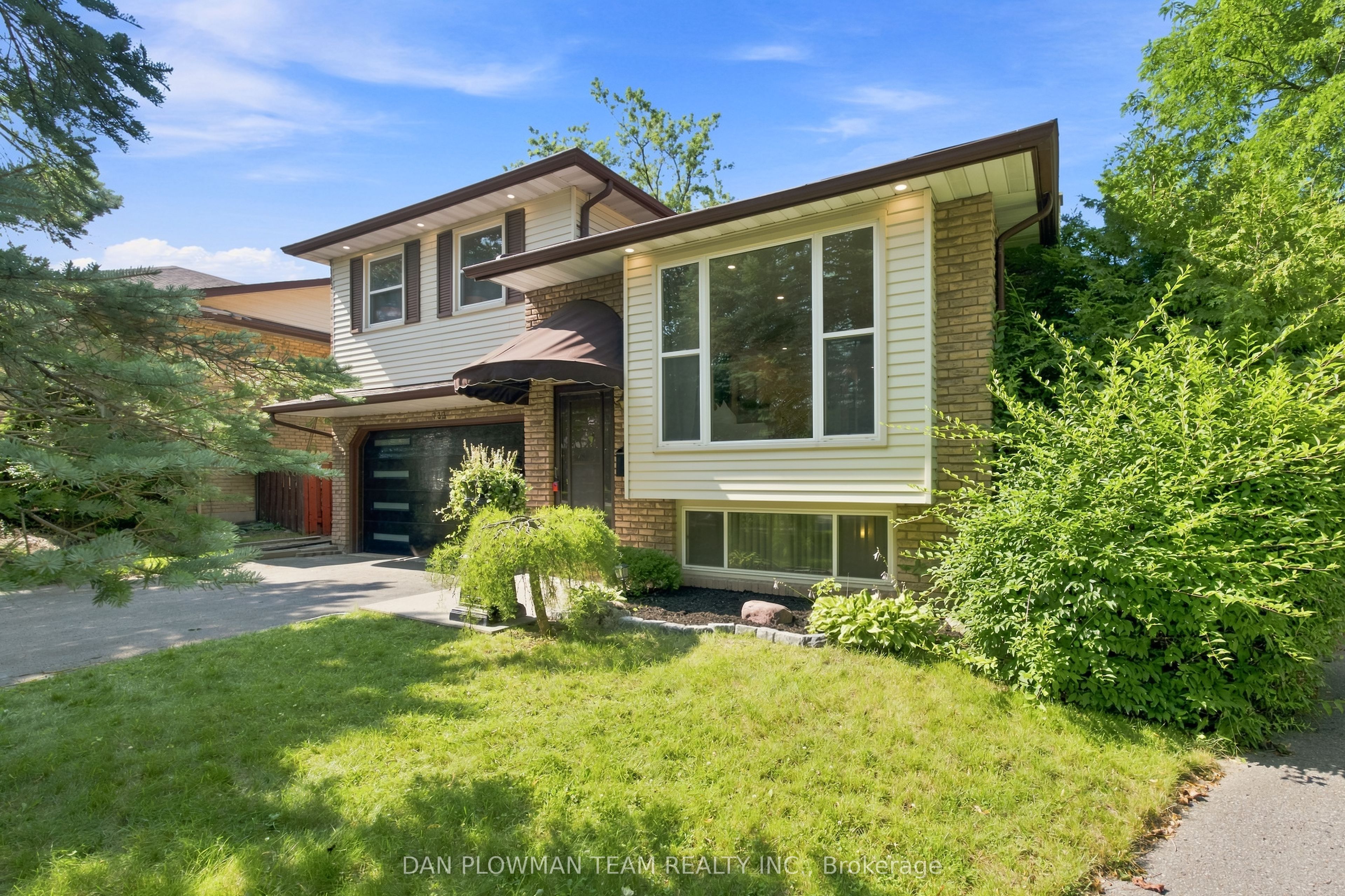 733 Tarn Court, Oshawa, ON L1J 6Y8 photo 2