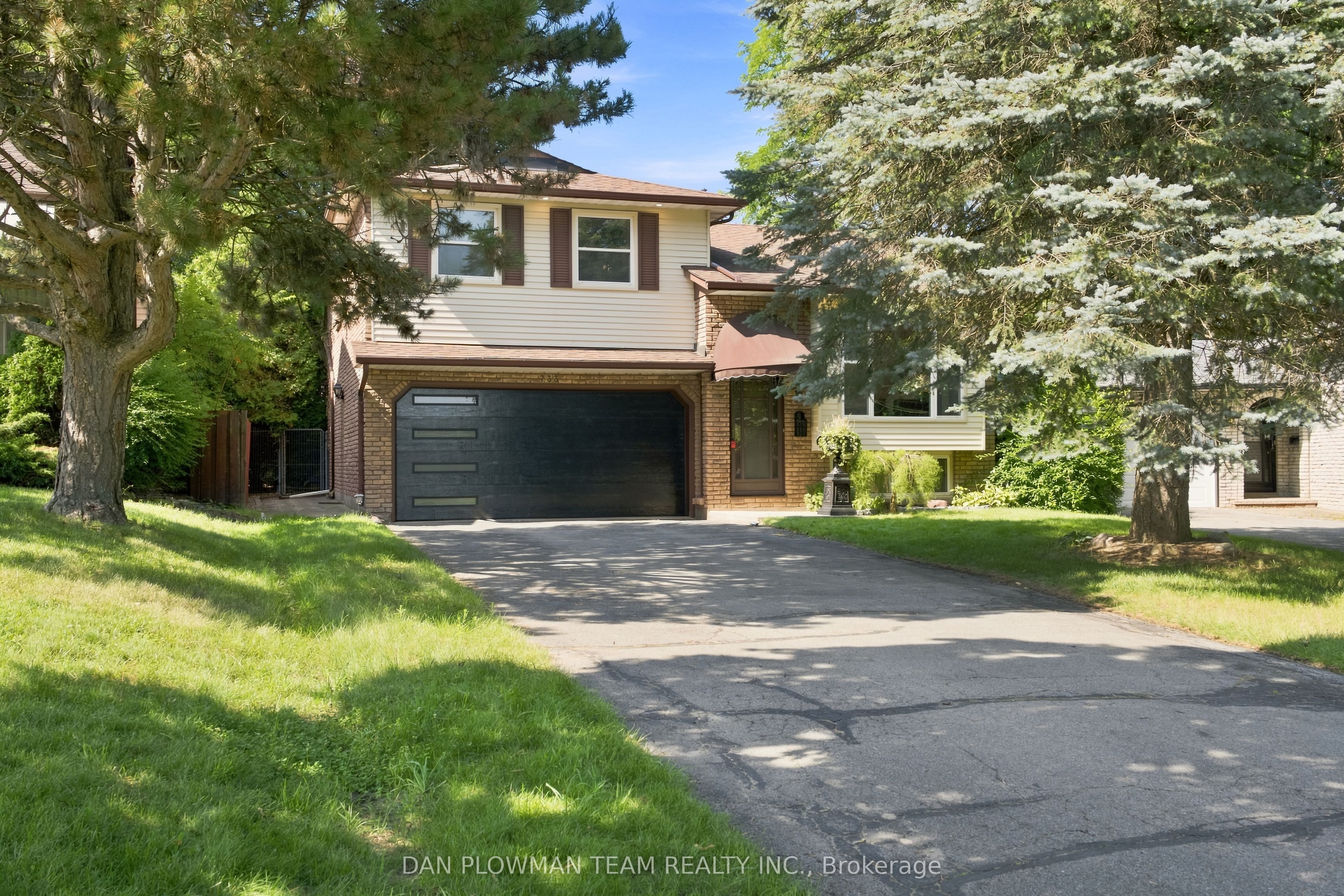733 Tarn Court, Oshawa, ON L1J 6Y8 photo 3