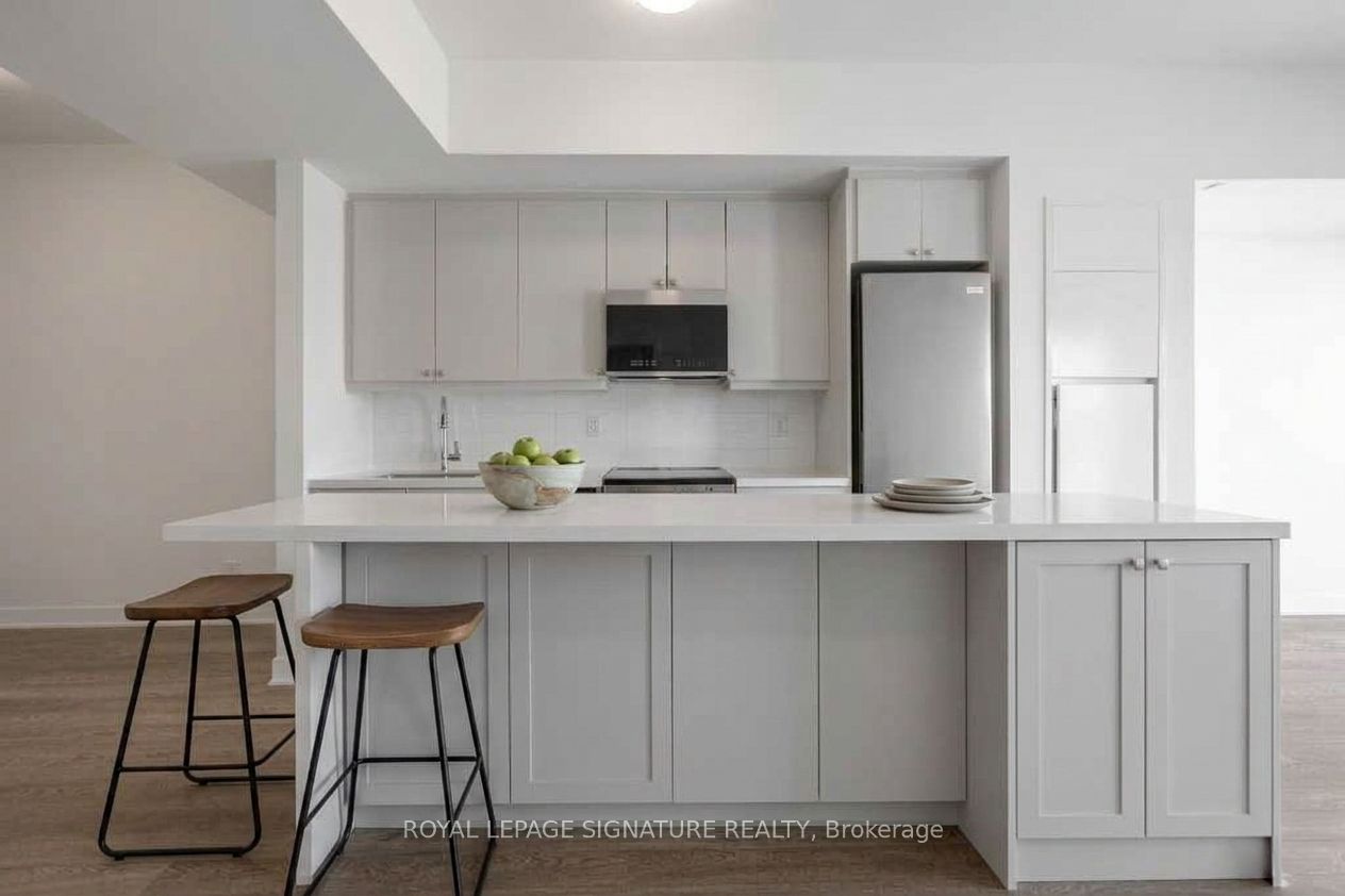 51 Clarington Boulevard 406, Clarington, ON L1C 0A1