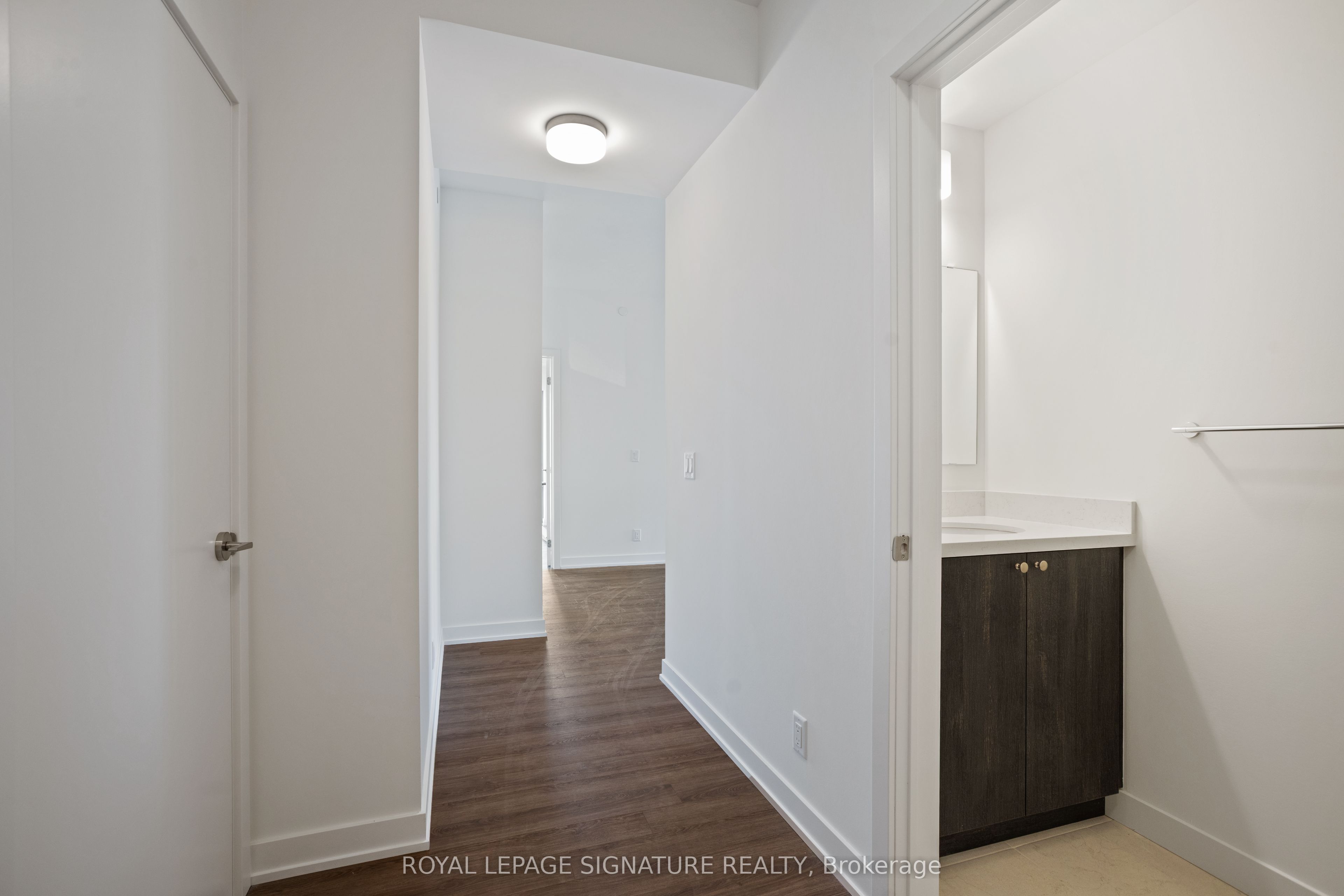 51 Clarington Boulevard 406, Clarington, ON L1C 0A1 photo 5