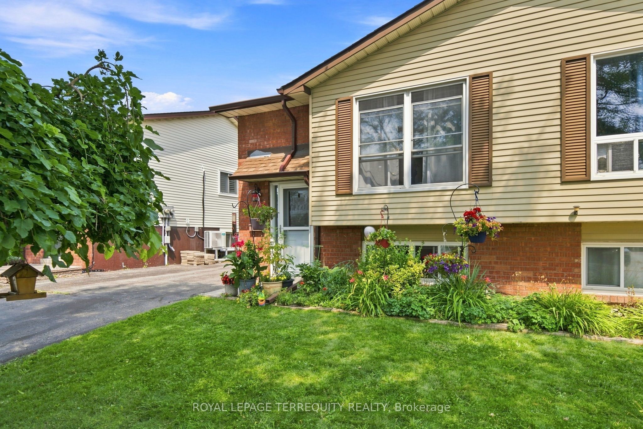 224 Medina Court, Oshawa, ON L1J 7E1 photo 5