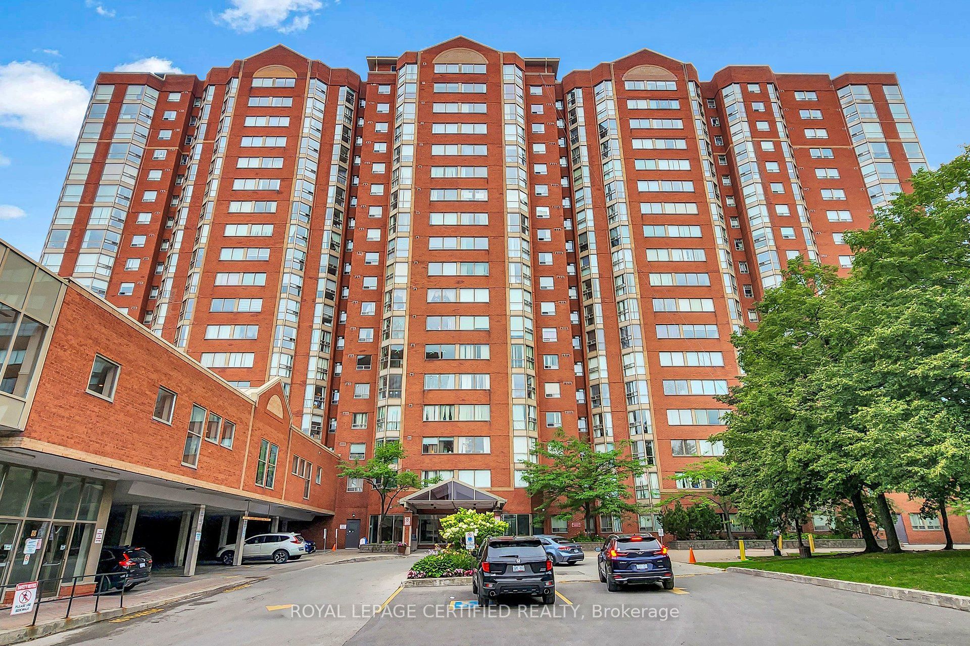 2460 Eglinton Avenue E 201, Toronto, ON M1K 5J7