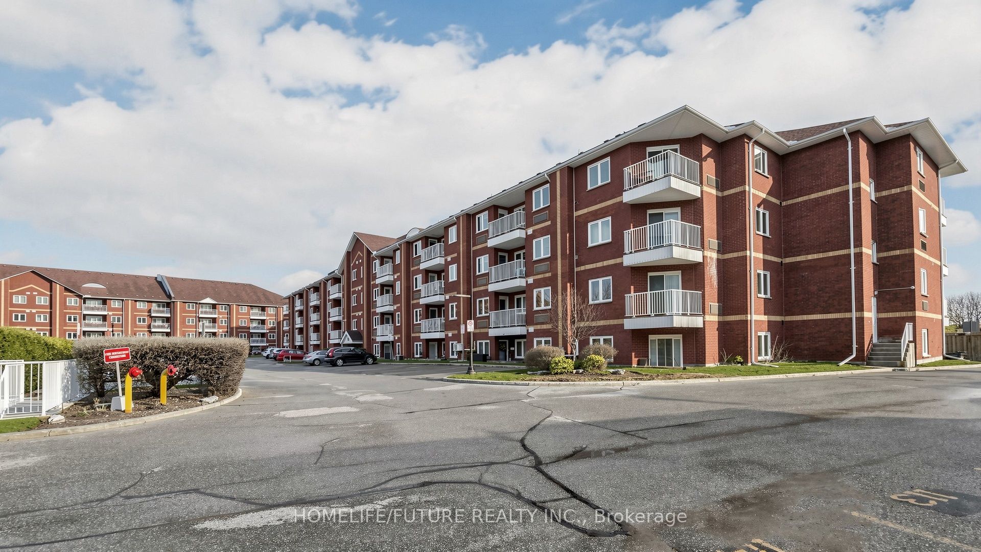 191 Lake Driveway N/A W 208, Ajax, ON L1S 7H9 photo 4