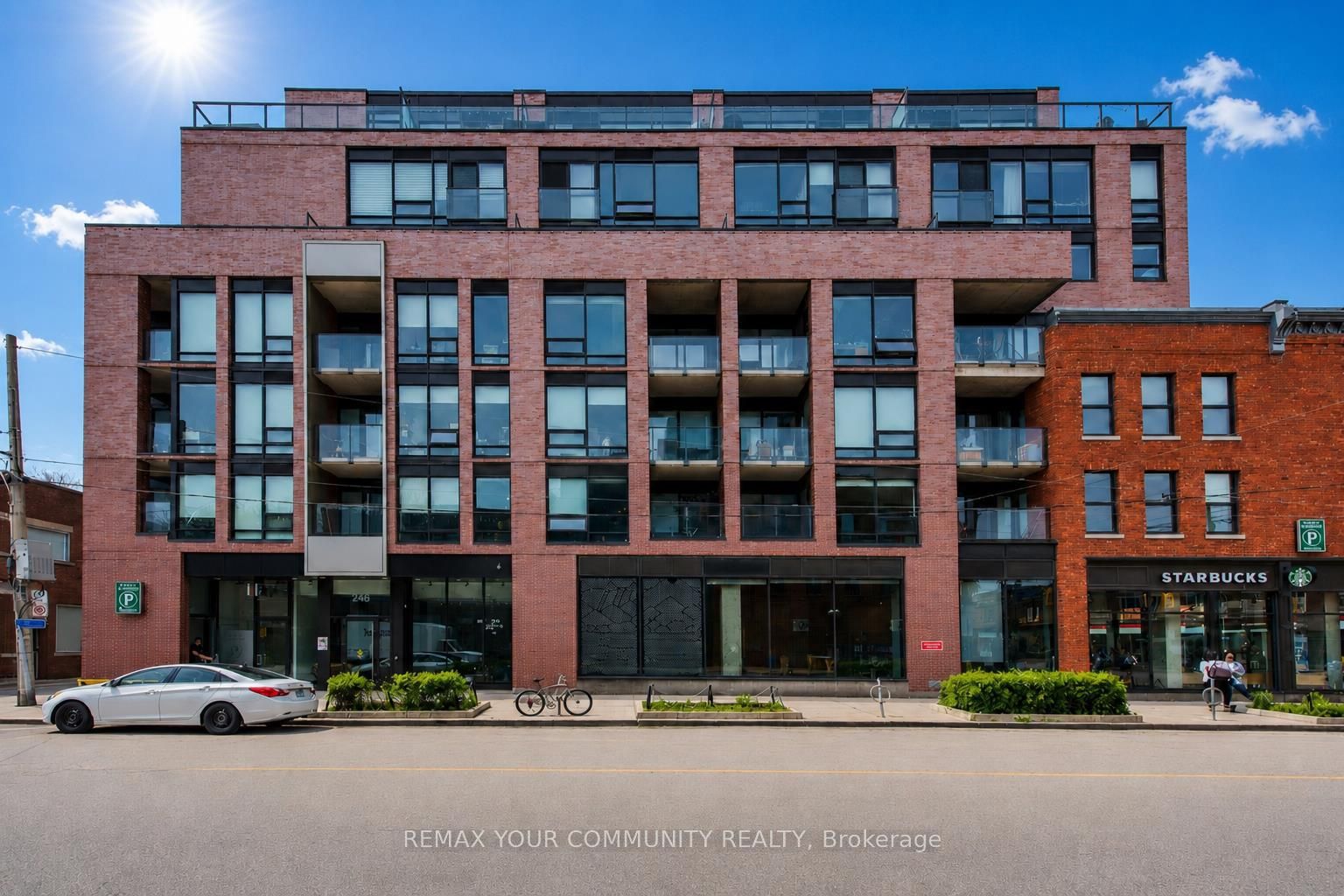 246 Logan Avenue 503, Toronto, ON M4M 1J2 photo 2