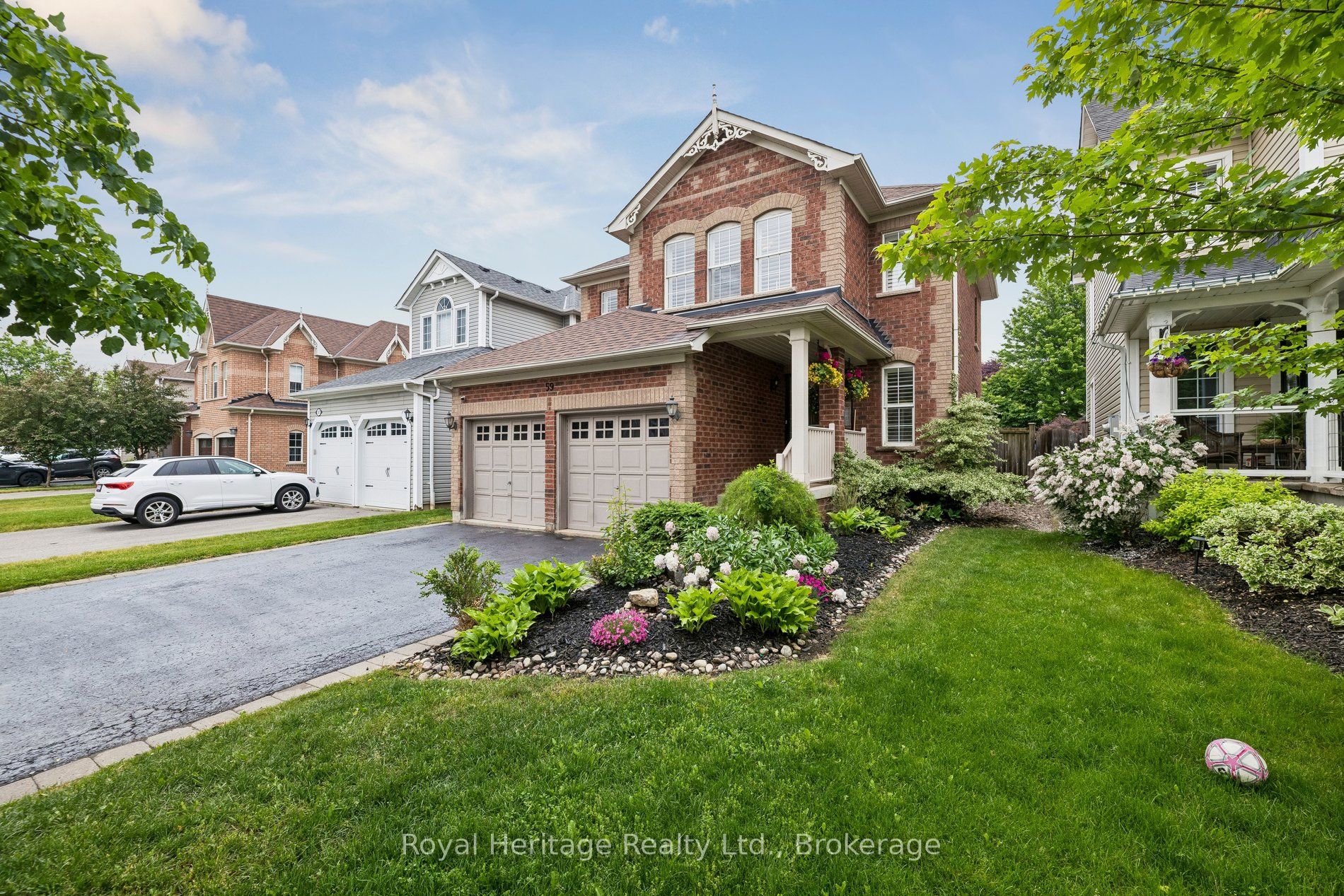 59 Bayberry Court, Whitby, ON L1M 2L2 photo 2