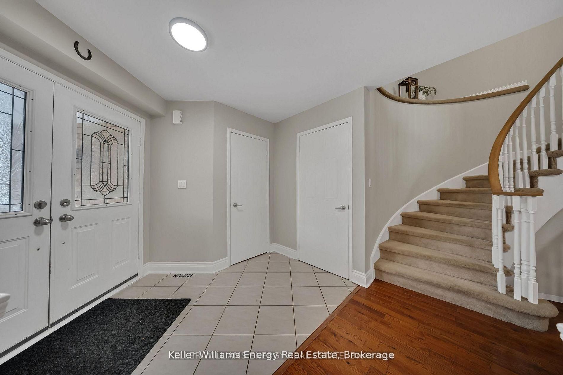 179 Wilkins Crescent, Clarington, ON L1E 3B7 photo 4