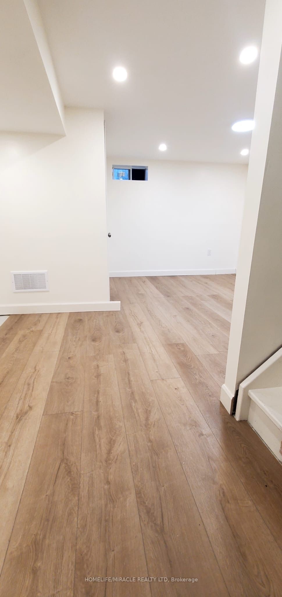 1280 Harmony Road N 17, Oshawa, ON L1H 7K5