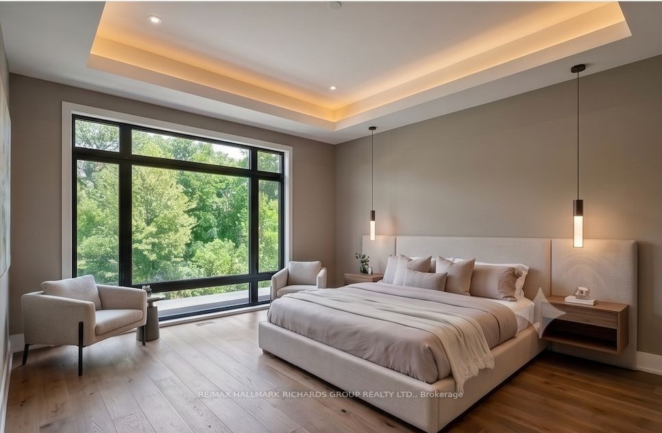 98 Ferris Road, Toronto, ON M4B 1G4 photo 3