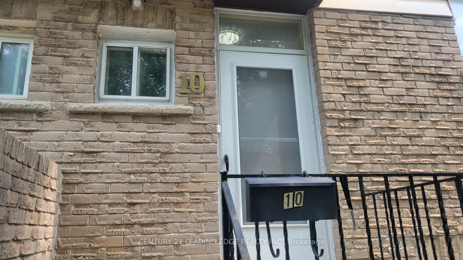 50 Brookmill Boulevard 10, Toronto, ON M1W 2L4 photo 3