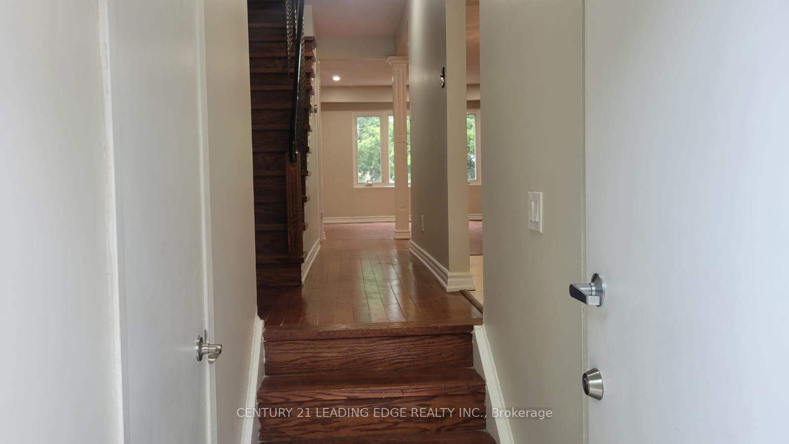 50 Brookmill Boulevard 10, Toronto, ON M1W 2L4 photo 4