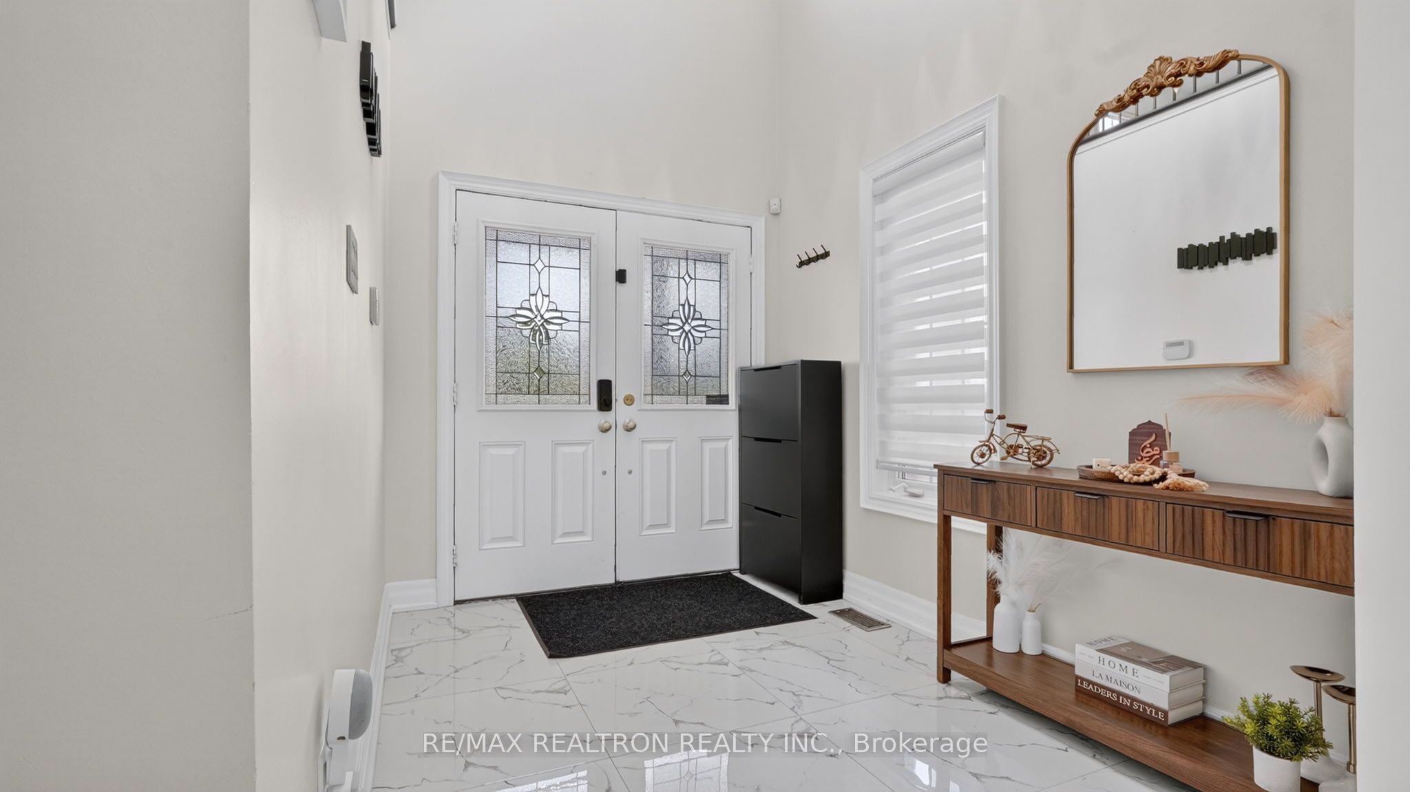 1087 Coldstream Drive, Oshawa, ON L1K 0J6 photo 3