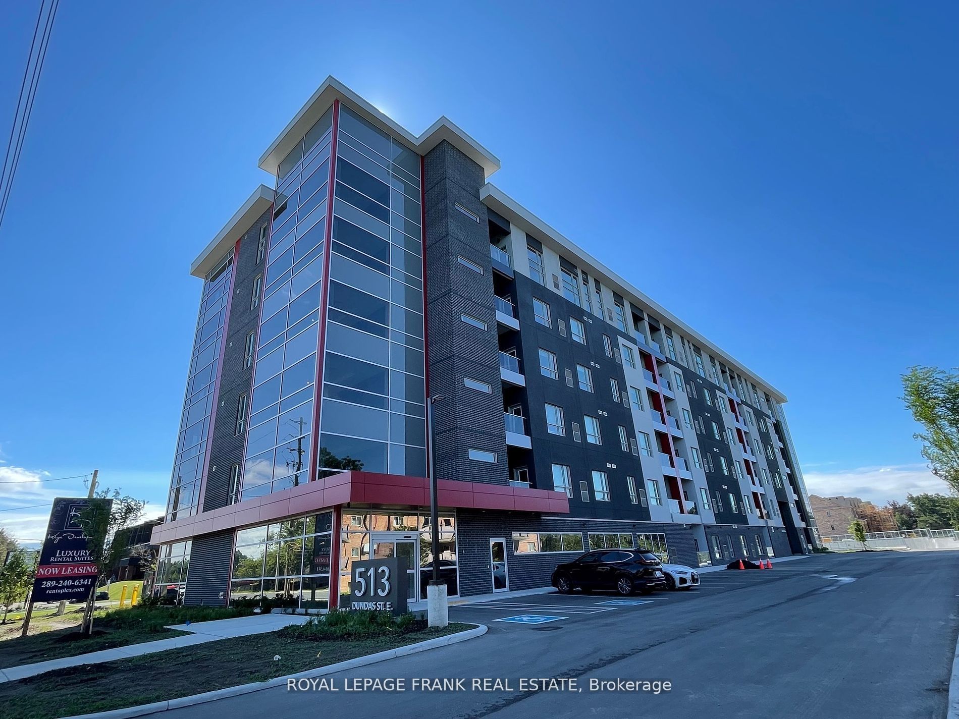 513 Dundas Street E 413, Whitby, ON L1N 0N4