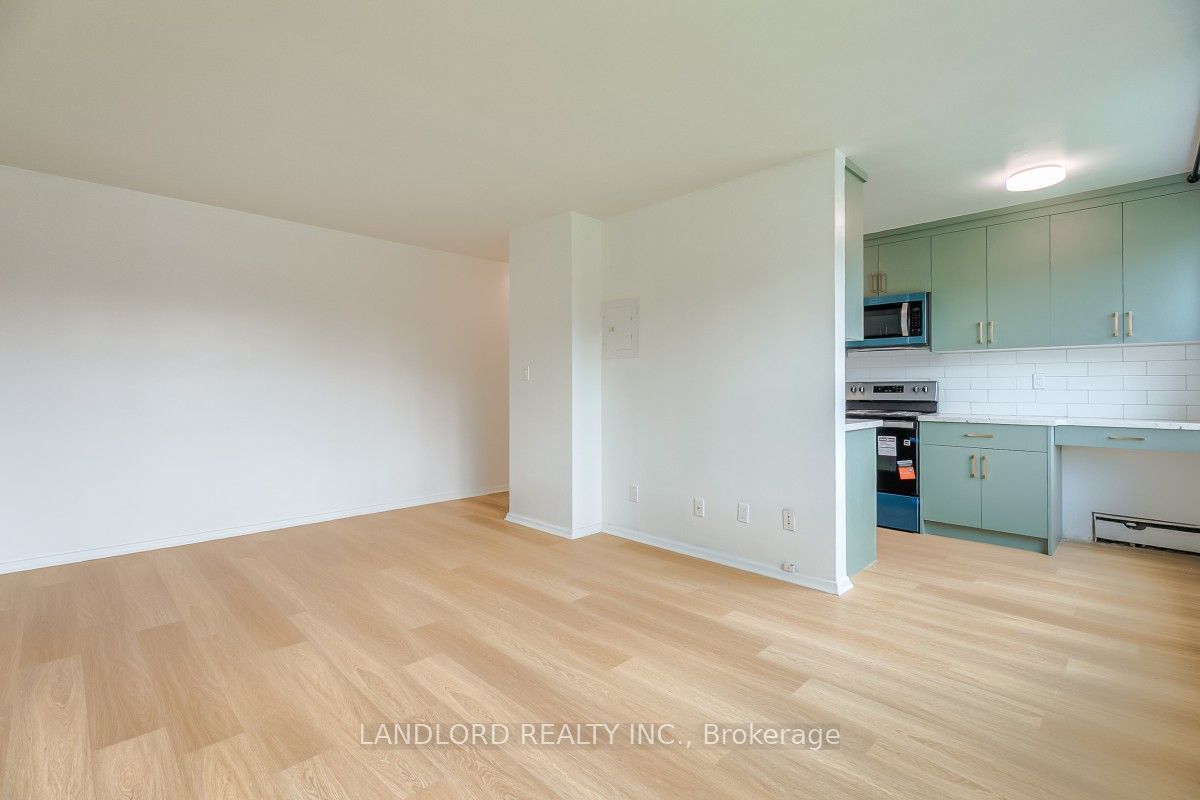 111 Craydon Road 201, Whitby, ON L1N 2B5 photo 5