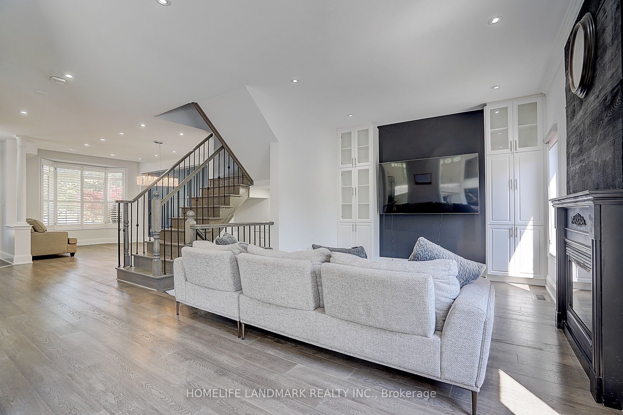 28 Hunwicks Crescent, Ajax, ON L1Z 0E4 photo 5