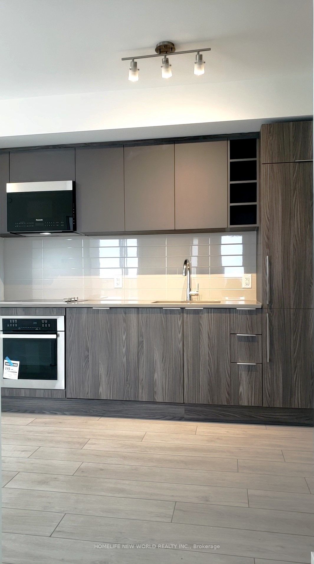 2033 Kennedy Road 1206, Toronto, ON M1T 0V9 photo 4