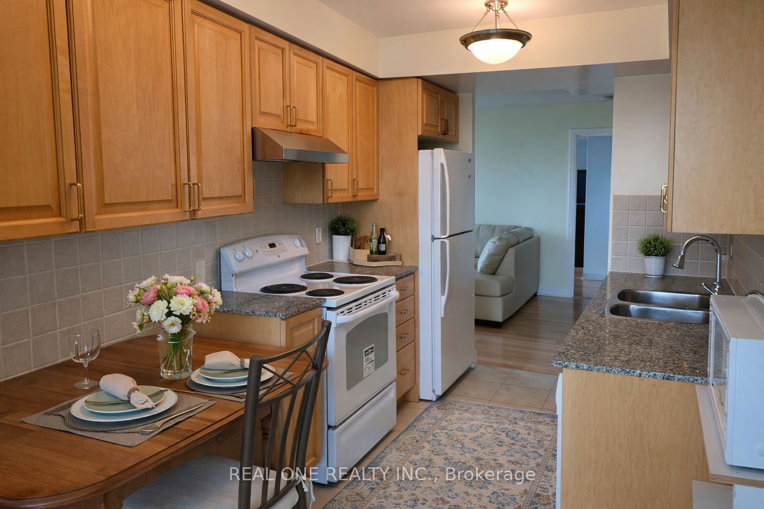 238 Bonis Avenue 2125, Toronto, ON M1T 3W7 photo 4