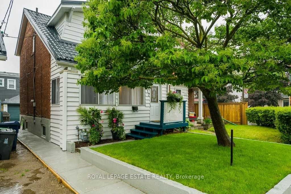 212 Lawlor Avenue, Toronto, ON M4E 3M1 photo 3