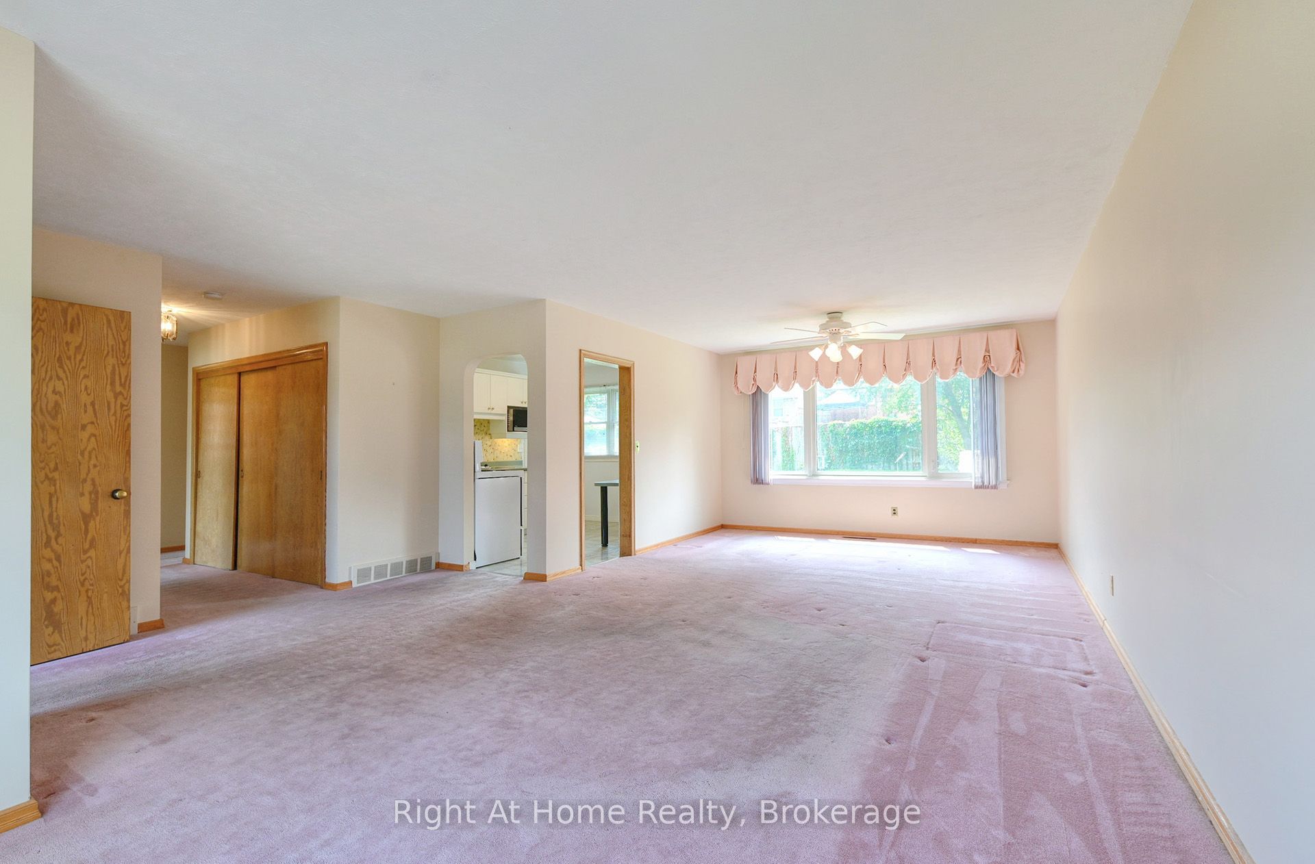 544 S Harmony Road S, Oshawa, ON L1H 6V5 photo 5