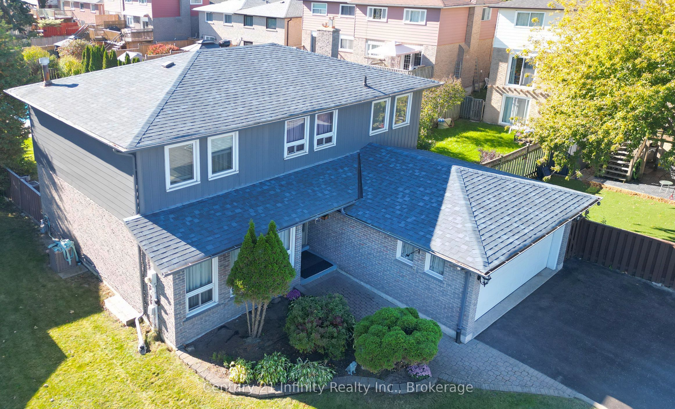 933 Oklahoma Drive, Pickering, ON L1W 3G1 photo 5