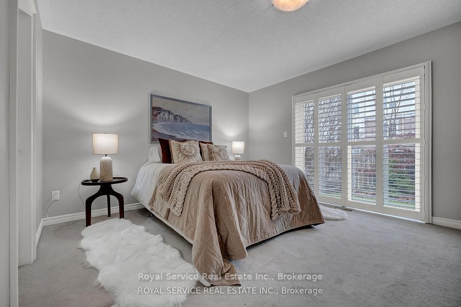 350 Lakebreeze Drive 5, Clarington, ON L1B 0A2 photo 4