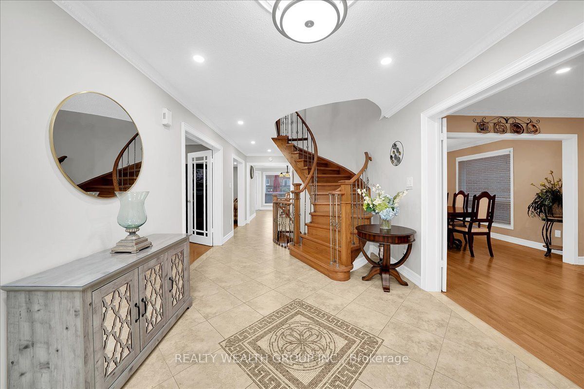 1576 Saugeen Drive, Pickering, ON L1V 6K8 photo 5