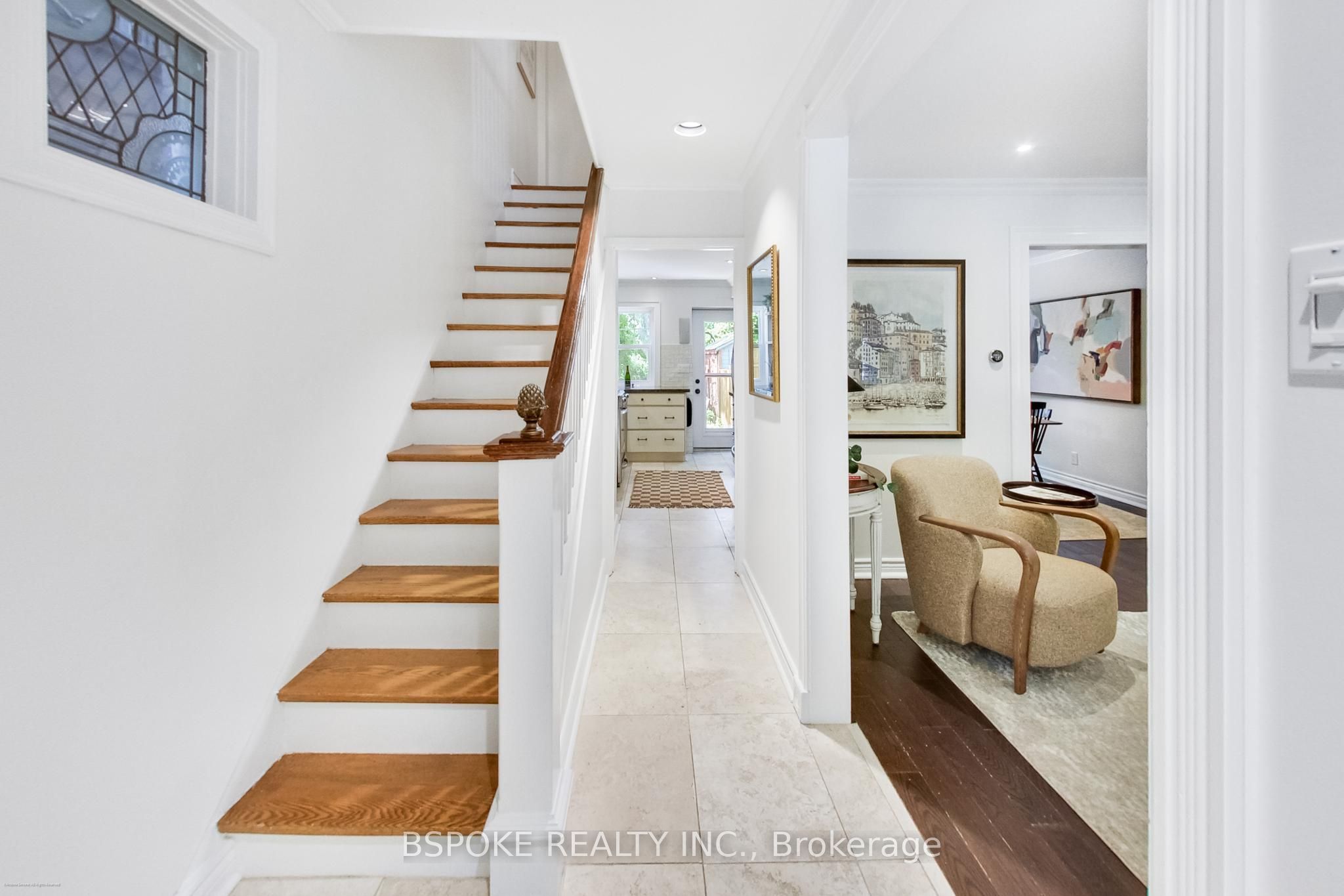 214 Gainsborough Road, Toronto, ON M4L 3C6 photo 5