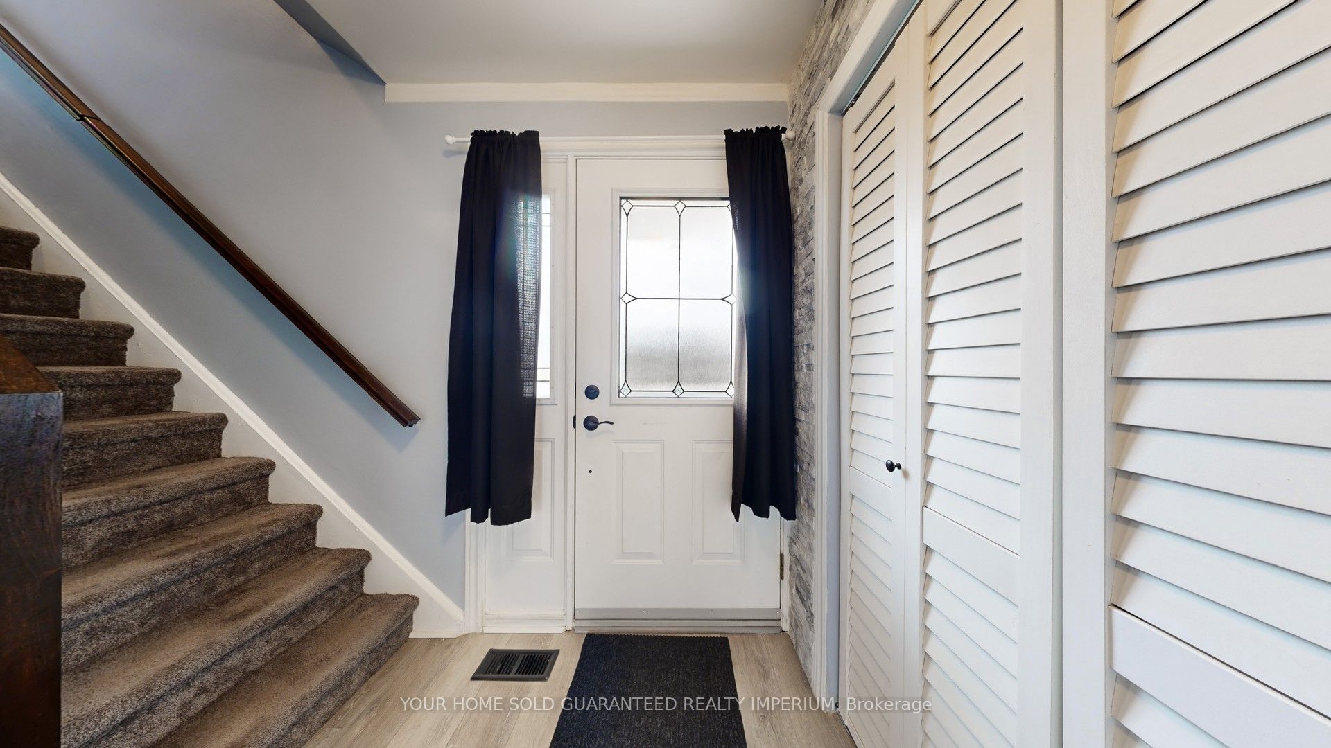 28 Athenia Court, Toronto, ON M1E 2C1 photo 4
