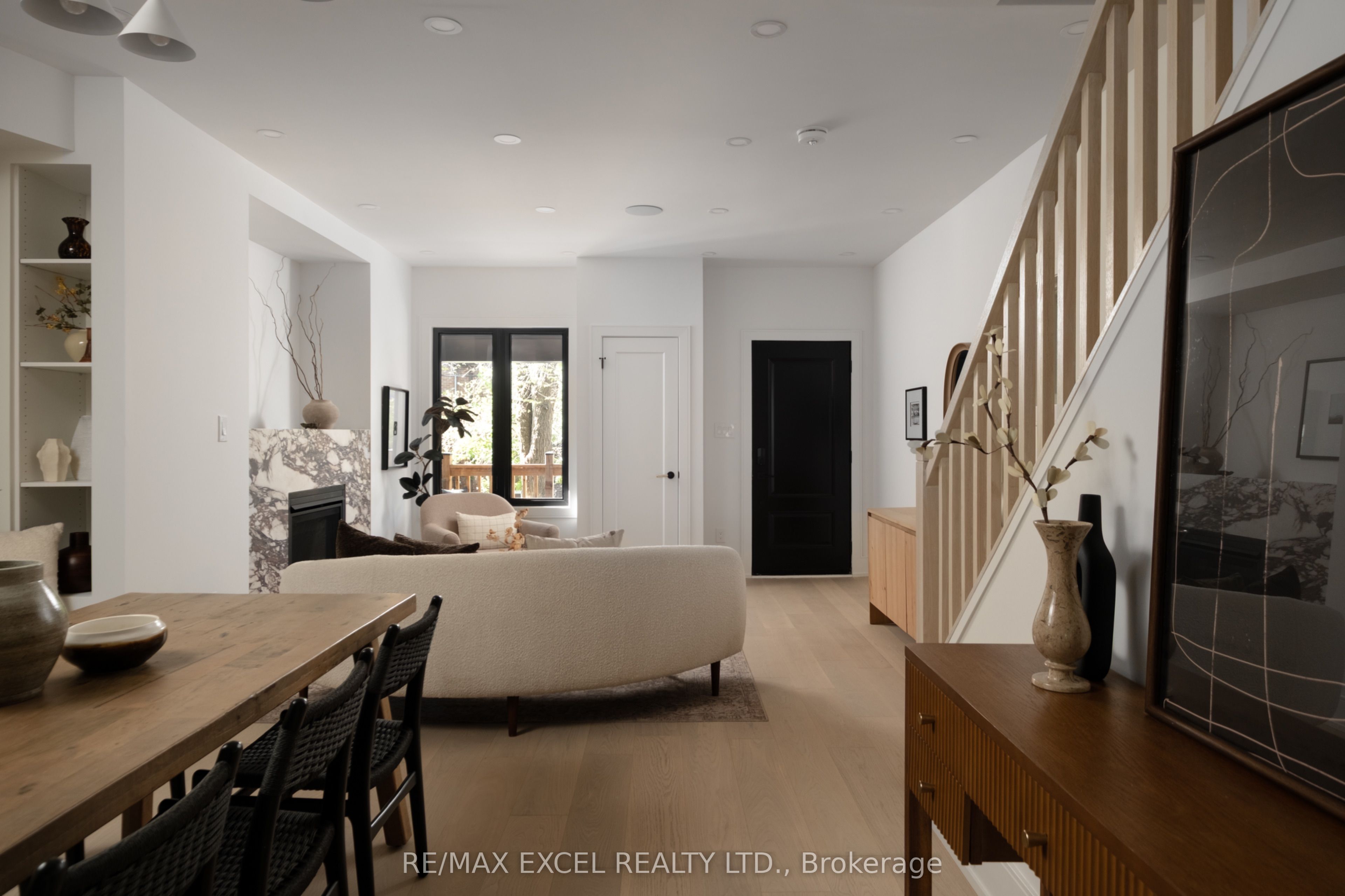 254 Bain Avenue, Toronto, ON M4K 1G3 photo 5