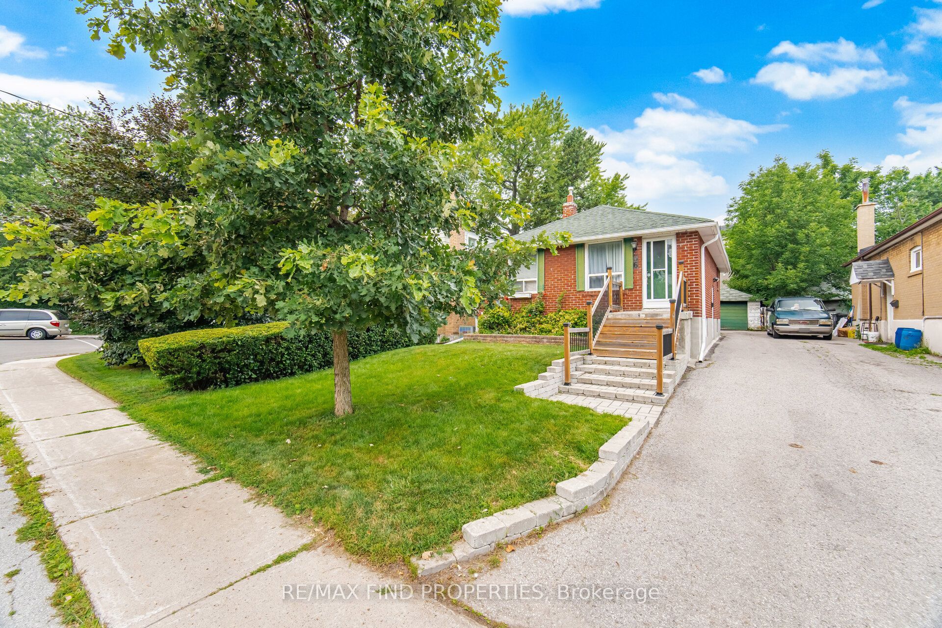36 Pinegrove Avenue, Toronto, ON M1N 2G5 photo 5