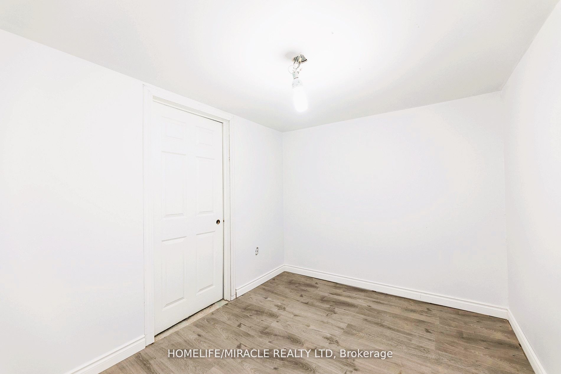 1251 Warden Avenue BSMT, Toronto, ON M1R 2R4 photo 3