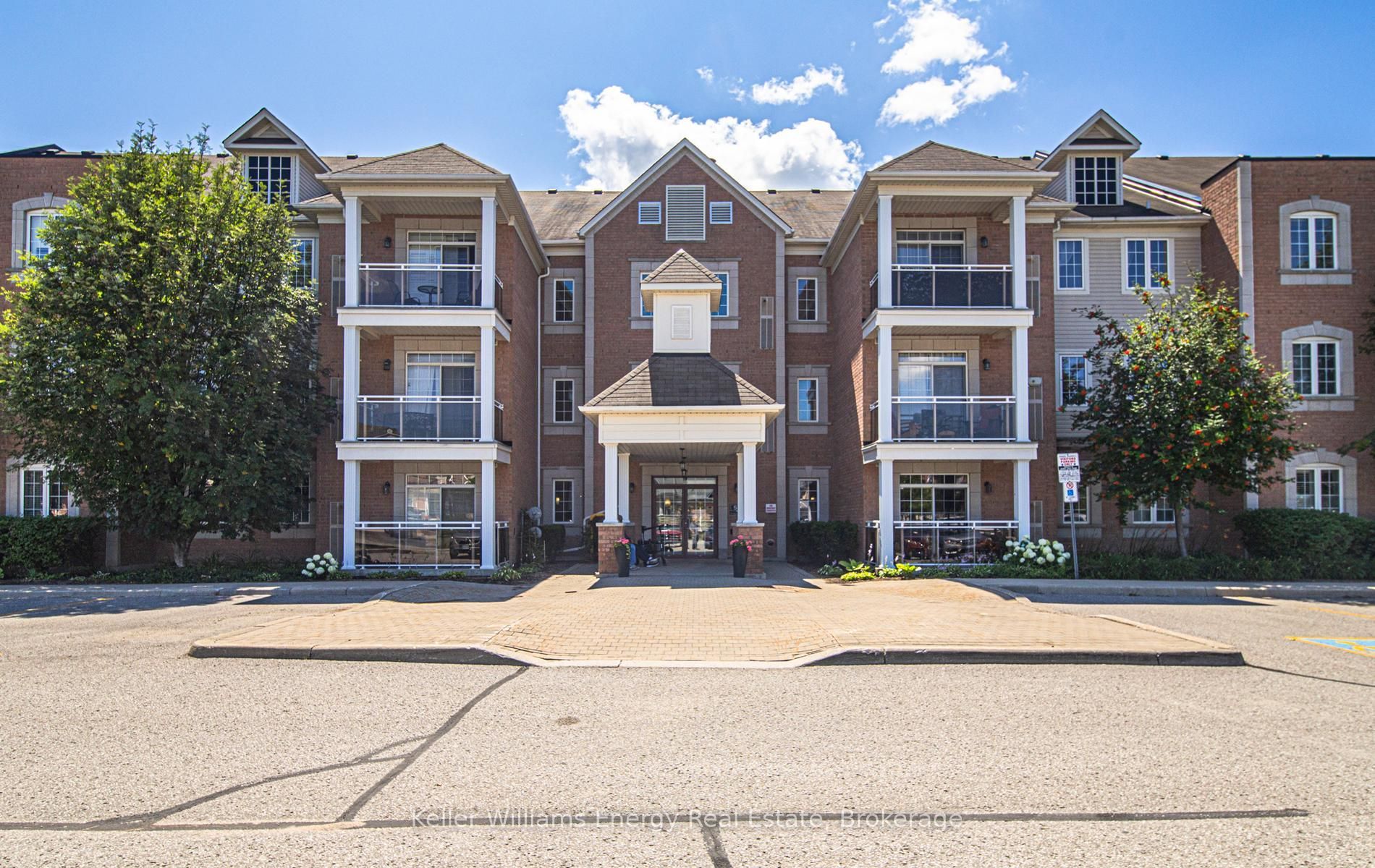 54 Harvey Johnston Way 208, Whitby, ON L1M 0J7